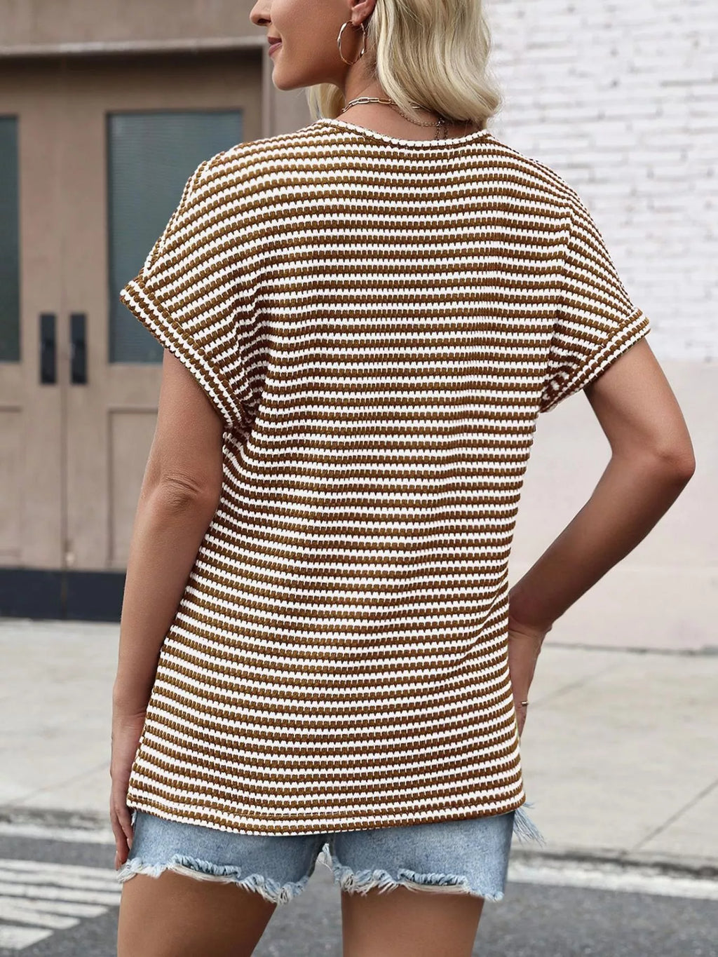 Striped V-neck Relaxed Fit T-shirt (10)
