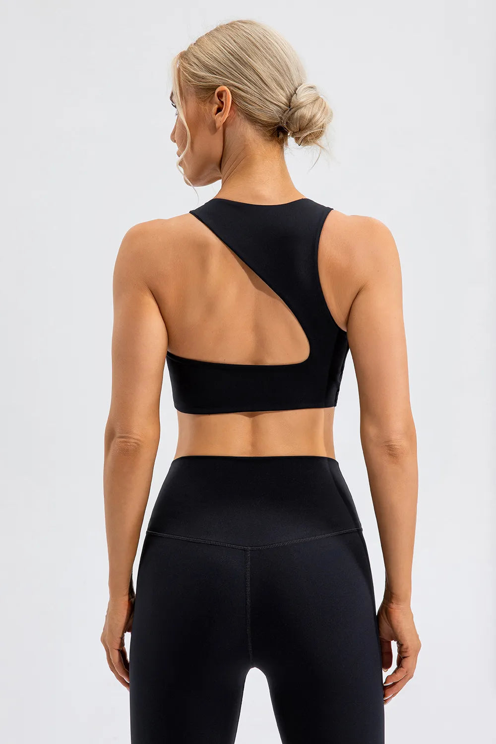 Round Neck Cutout Cropped Active Tank (2)