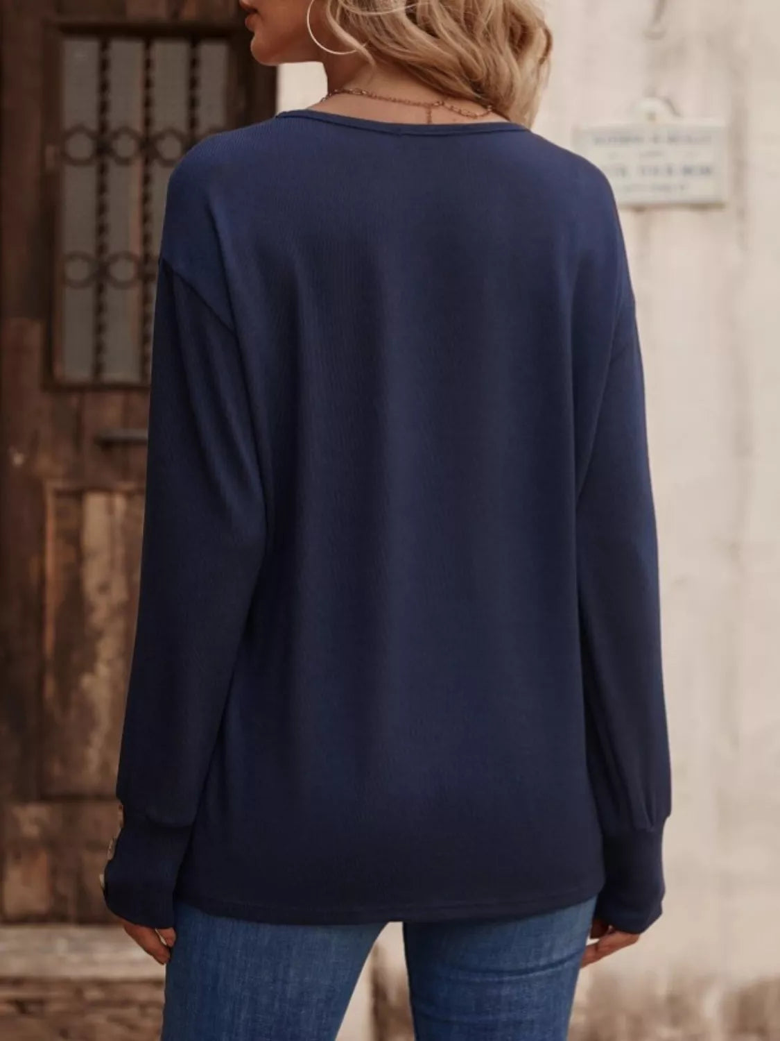 V-neck Long Sleeve T-shirt (35)