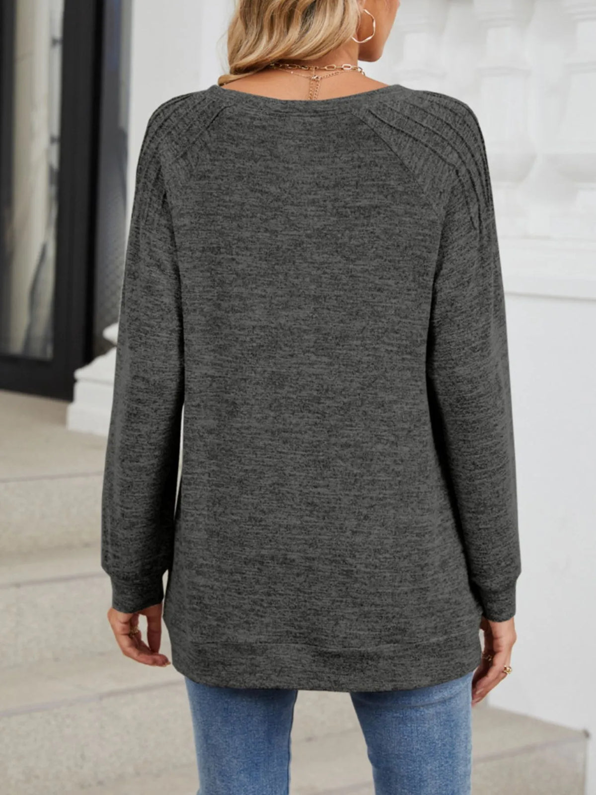 Round Neck Long Sleeve T-shirt (24)