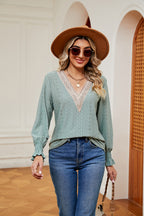 Contrast Flounce Sleeve Blouse (17)