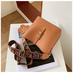 Large Capacity Shoulder Bag Wide Strap Crossbody photo 8