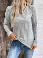 Ribbed V-neck Long Sleeve Knit T-shirt (4)