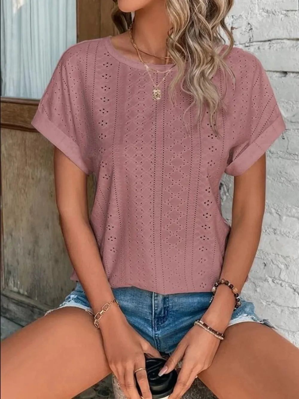 Eyelet Round Neck Short Sleeve T-shirt (13)