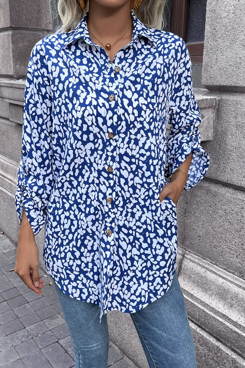 Leopard Roll-tap Sleeve Shirt (17)