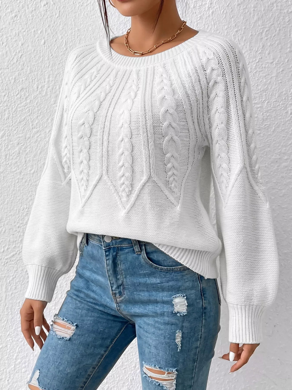 Cable-knit Round Neck Sweater (4)