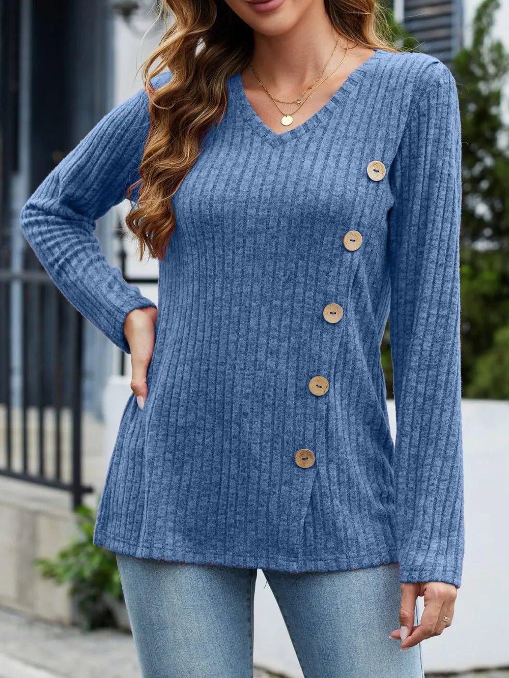 V-neck Long Sleeve T-shirt
