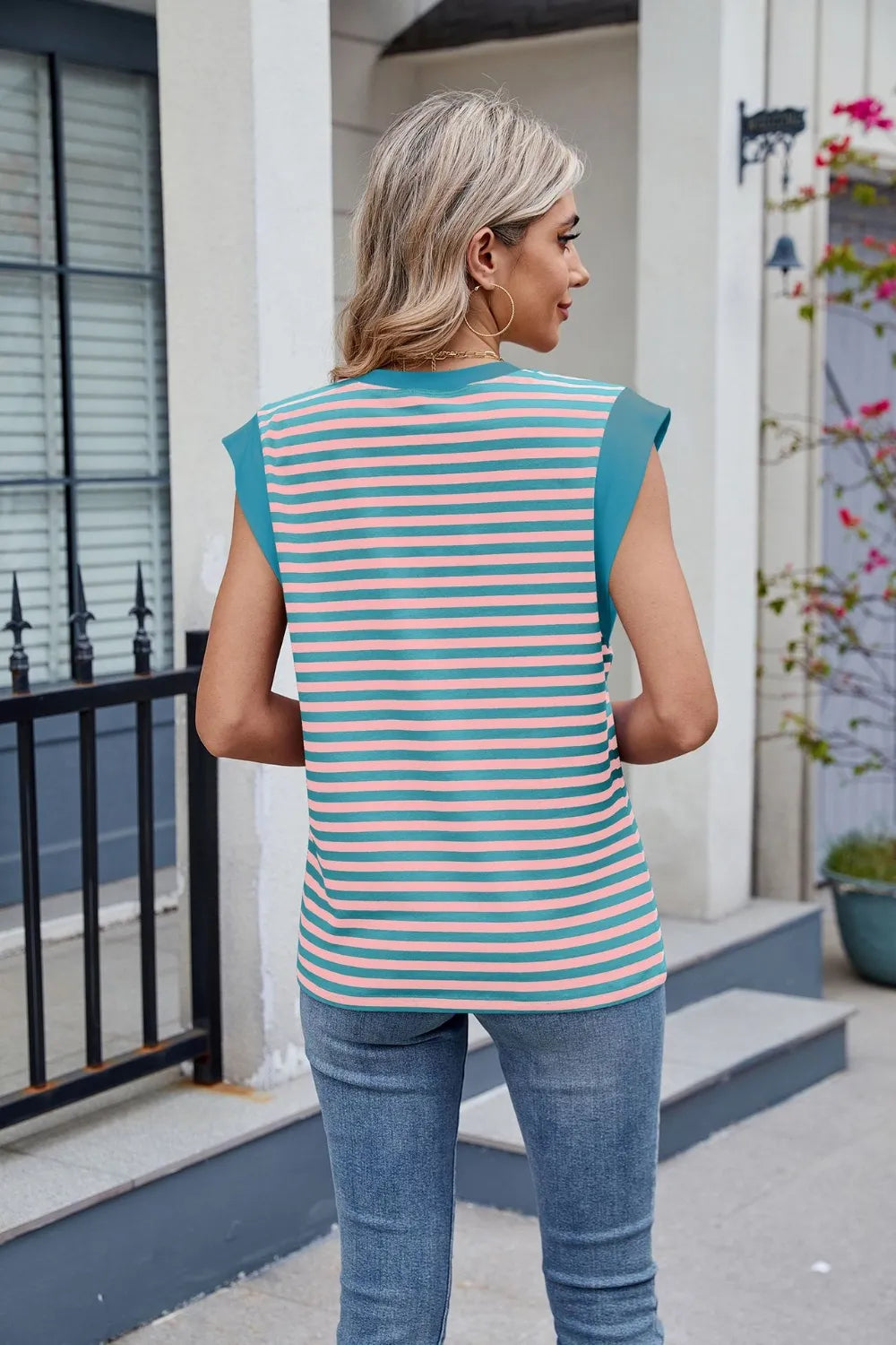Contrast Striped Round Neck T-shirt (15)