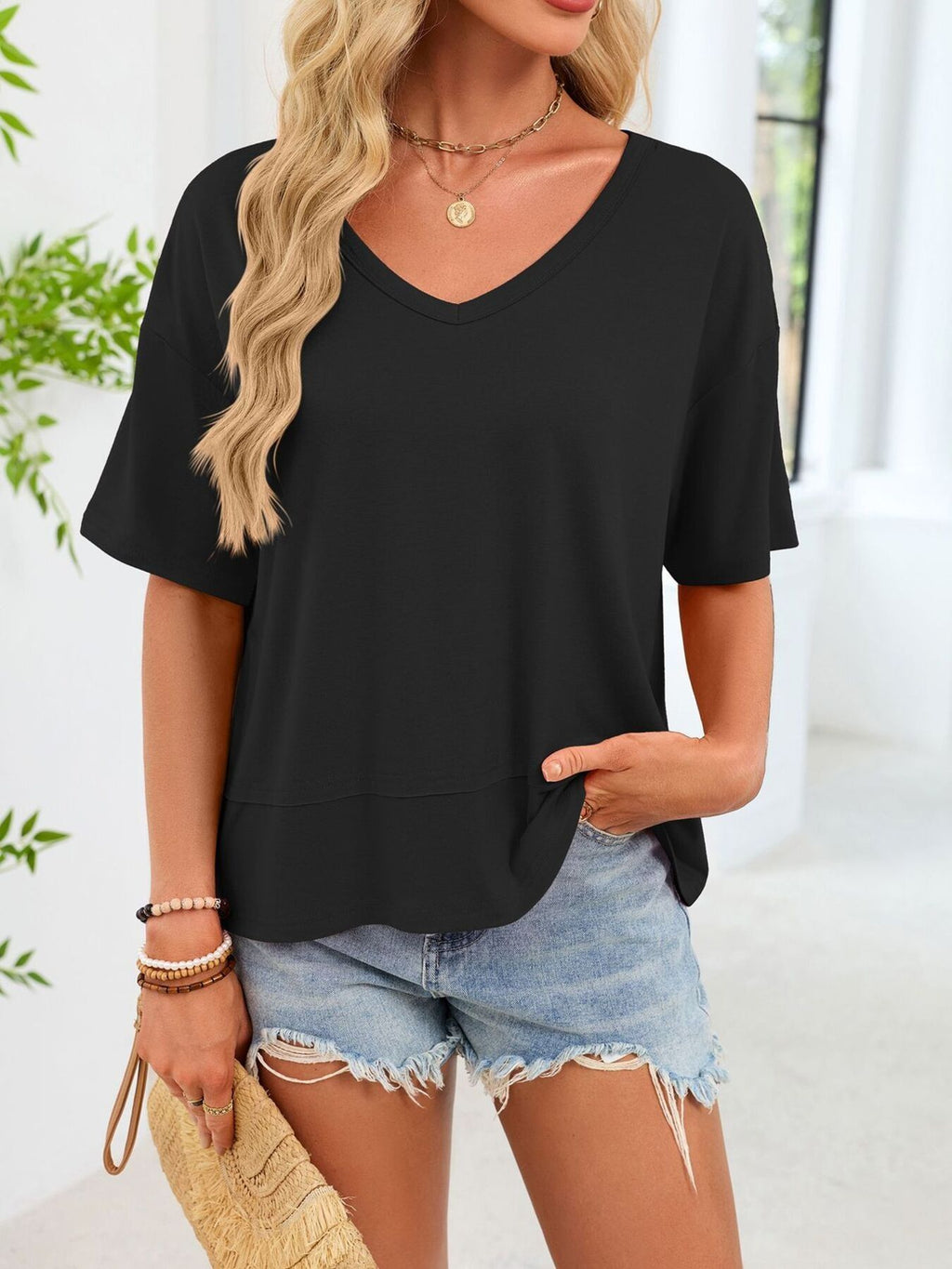 V-neck Relaxed Fit Solid Color T-shirt (7)