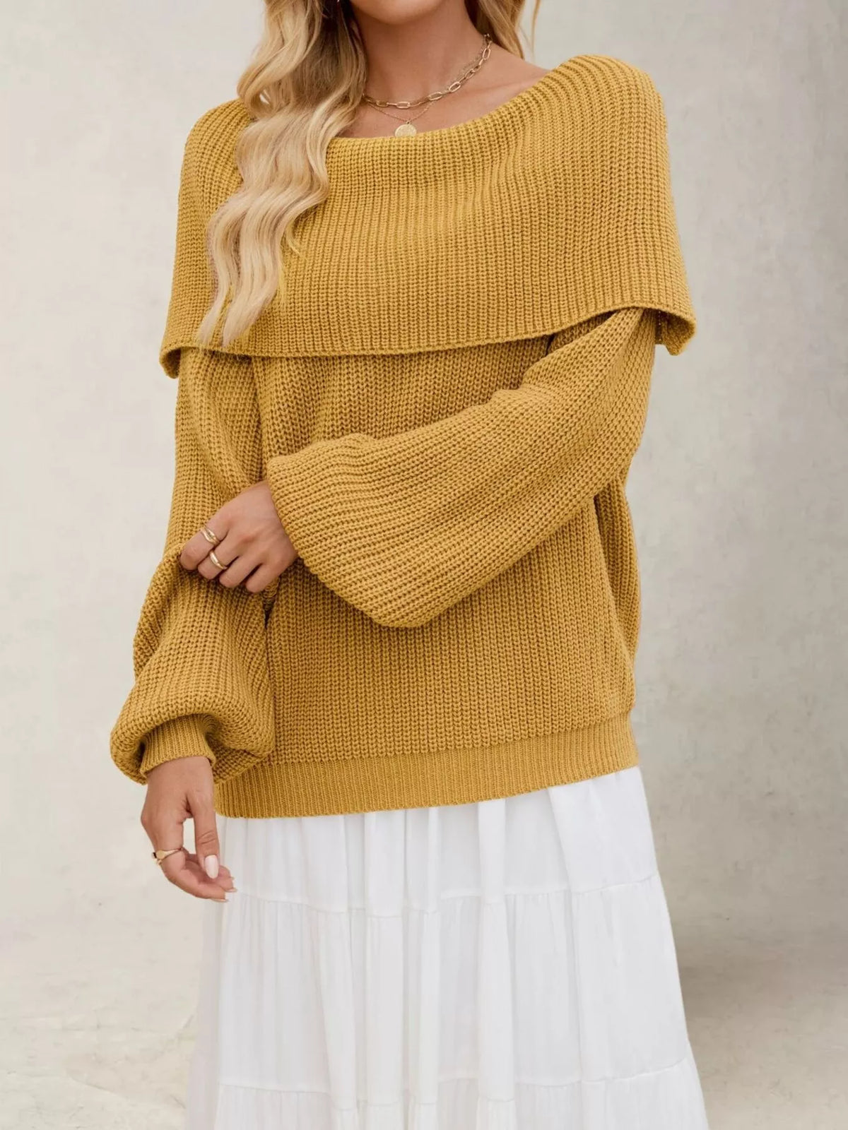 Off-shoulder Long Sleeve Sweater (3)