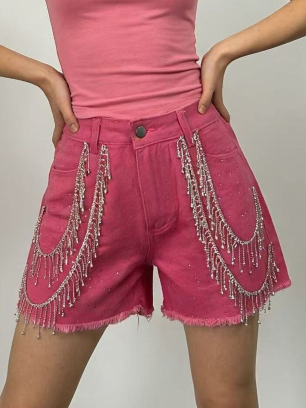 Rhinestone Chain Raw Hem Denim Shorts (8)