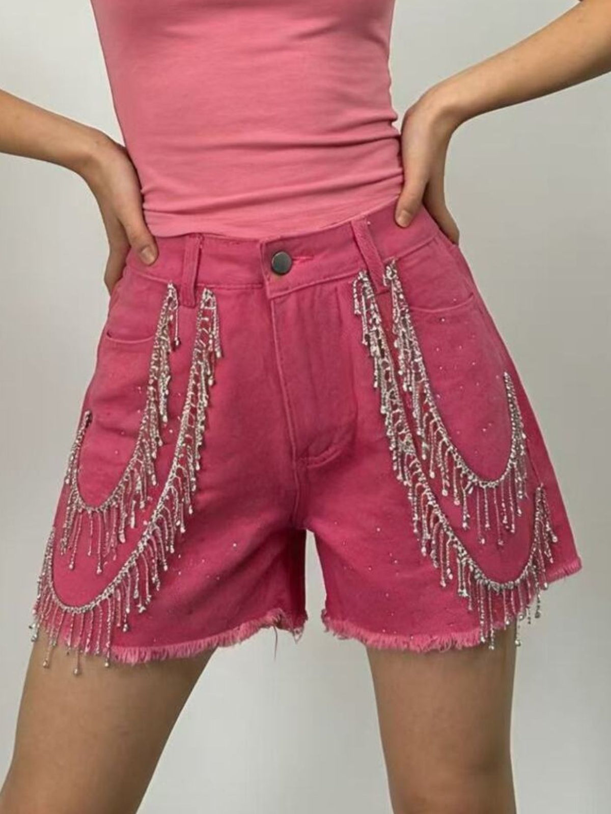 Rhinestone Chain Raw Hem Denim Shorts (8)