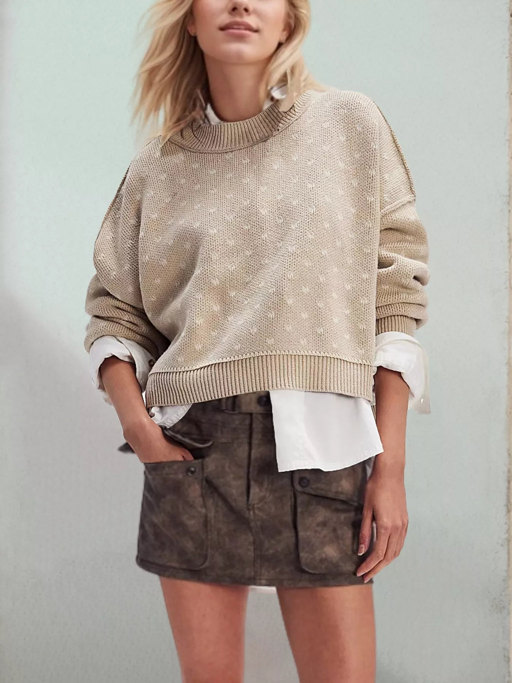 Heart-patterned Round Neck Sweater (2)