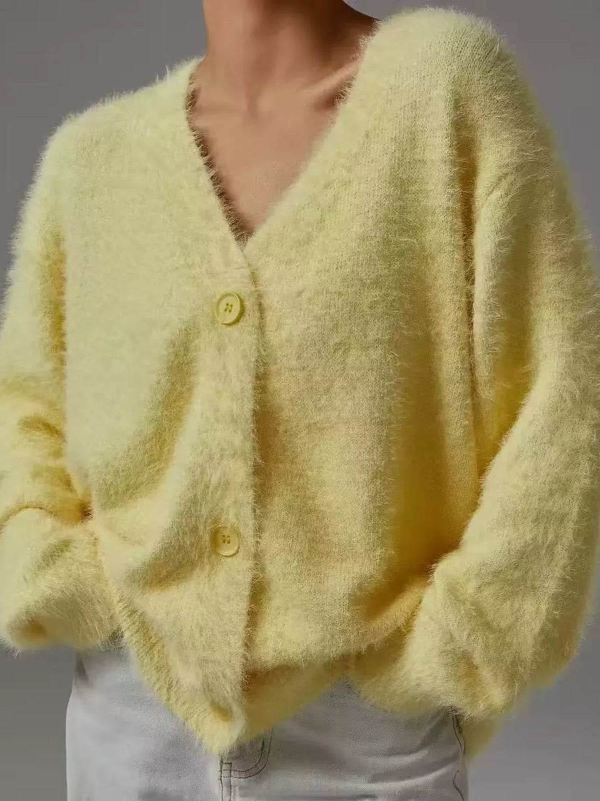 Fuzzy V-neck Button-down Cardigan (22)
