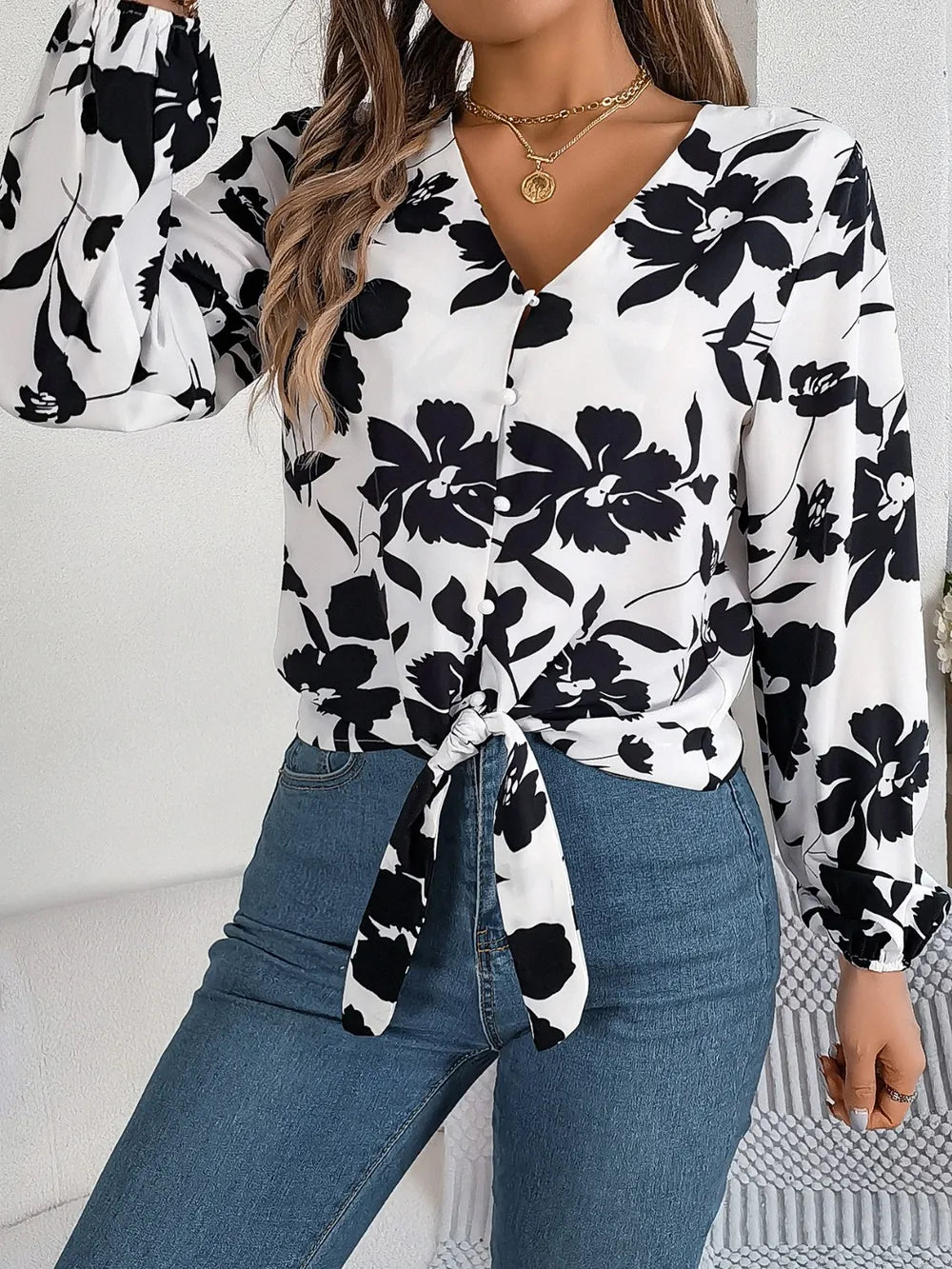 Printed V-neck Long Sleeve Blouse (5)