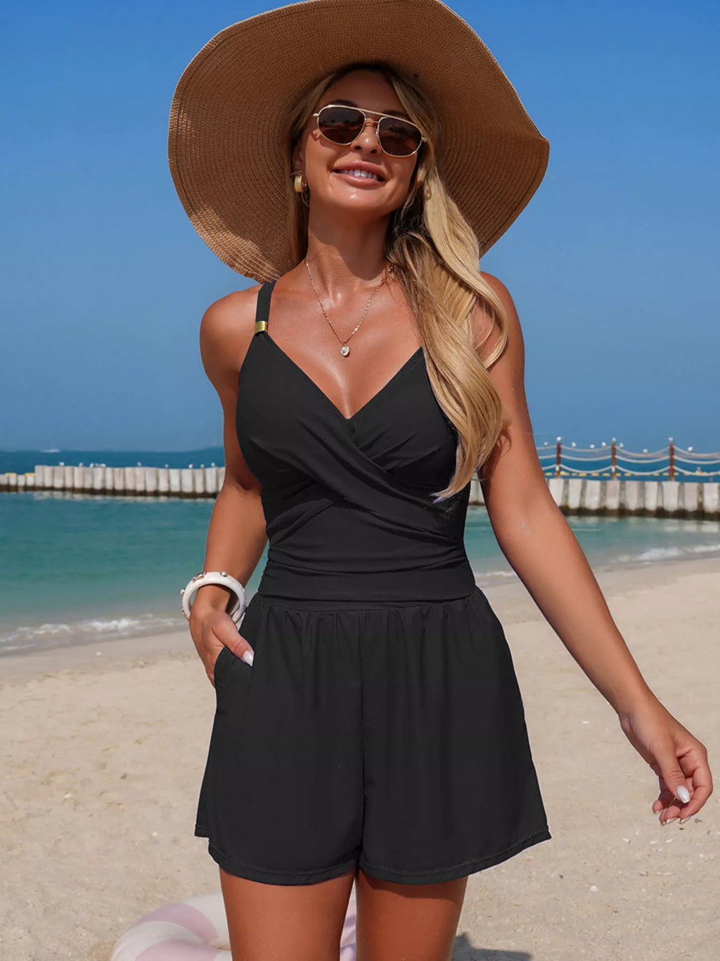 V-neck Spaghetti Strap One-piece Swimsuit (2)