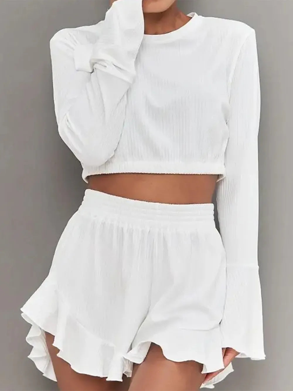 Round Neck Long Sleeve Top Ruffled Shorts Set (4)