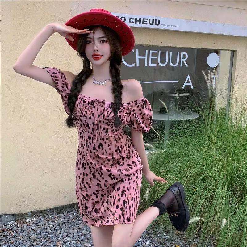 Mid-length Bubble Sleeve Marmalade Dress photo 2