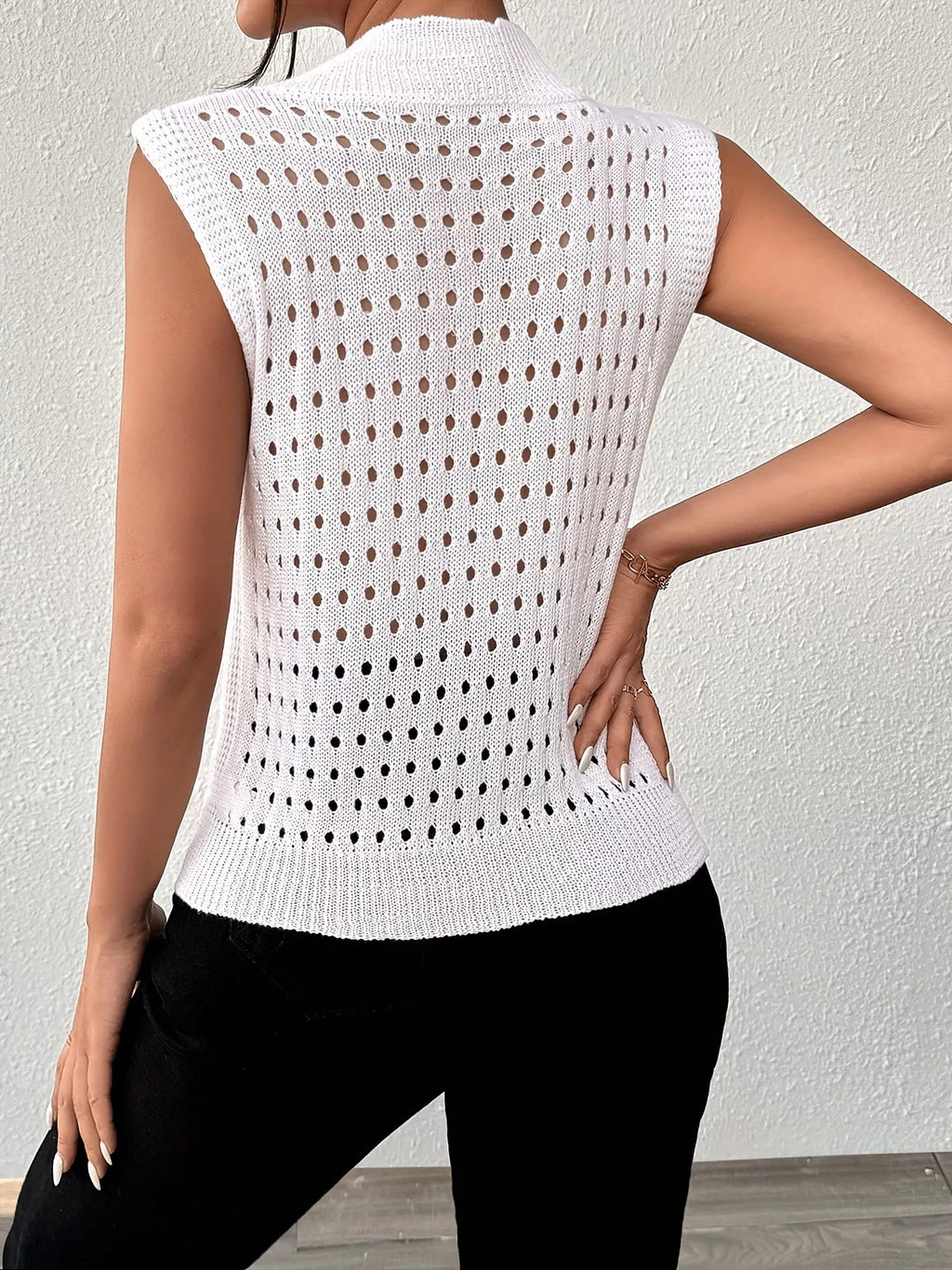 Hollow Out Round Neck Knit Tank (3)