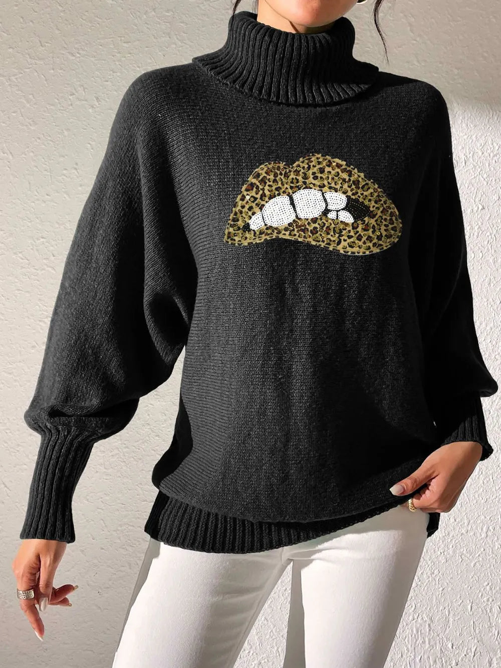 Lip Turtleneck Long Sleeve Sweater (15)