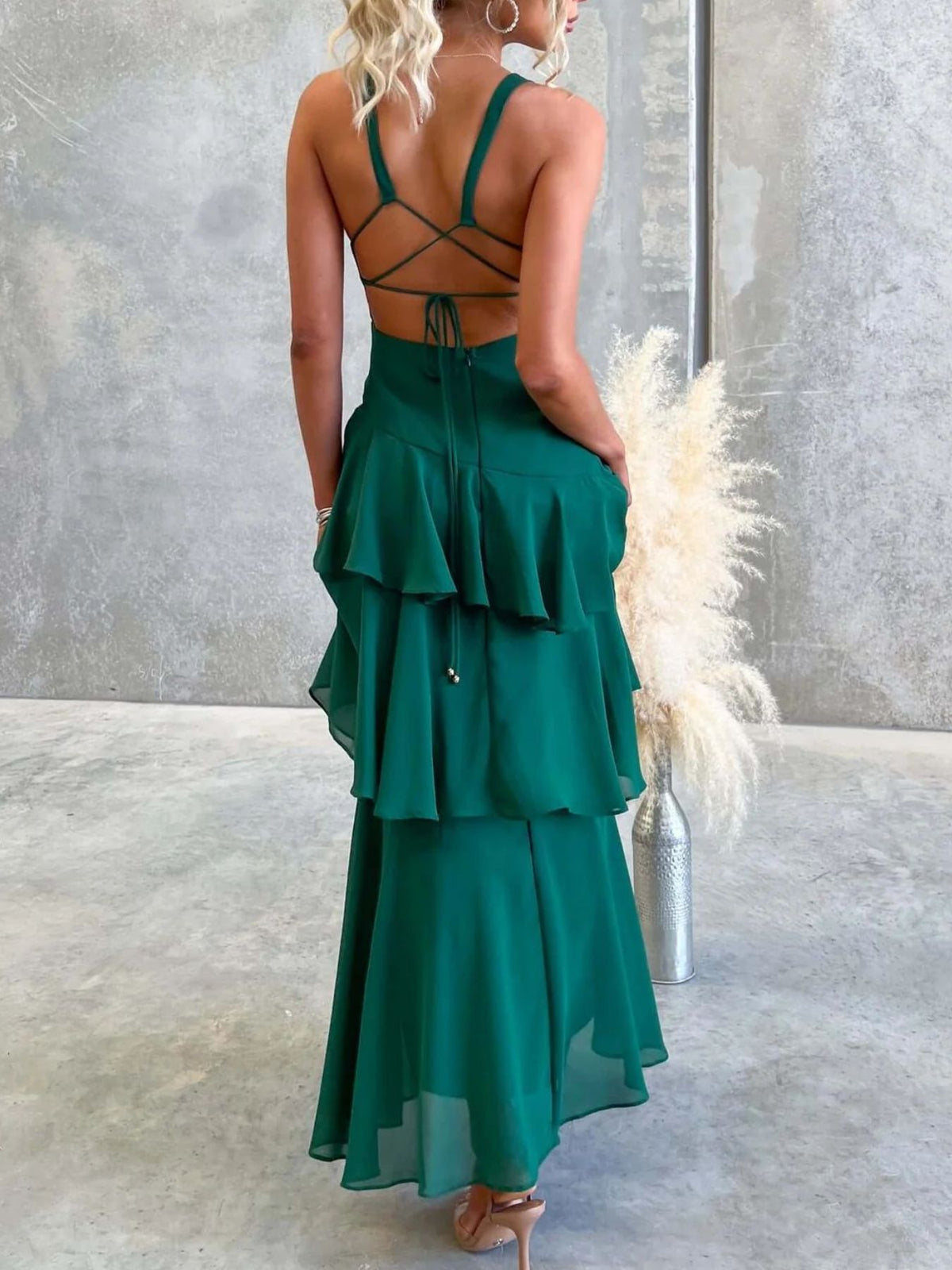 Sleeveless Ruffled Layered Backless Maxi Dress (20)