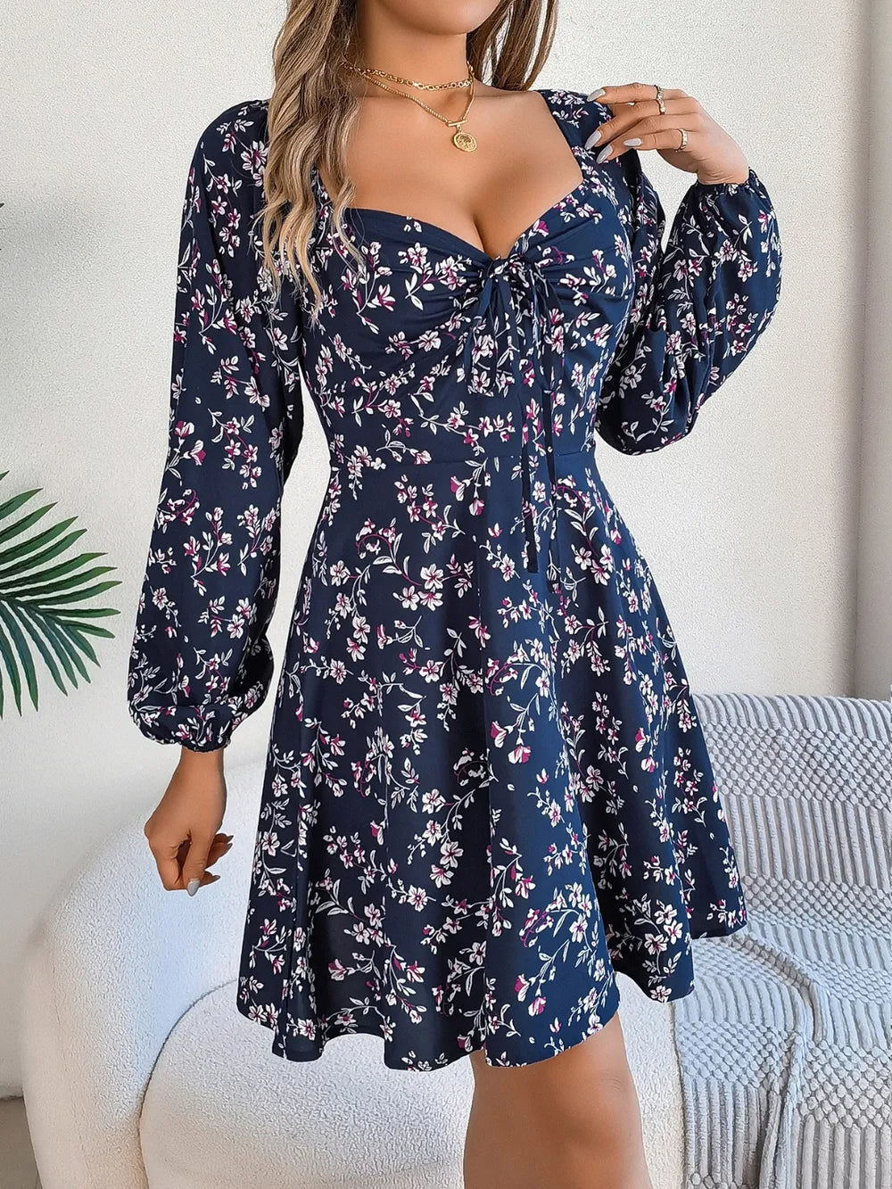 Printed Sweetheart Neck Balloon Sleeve Mini Dress (2)