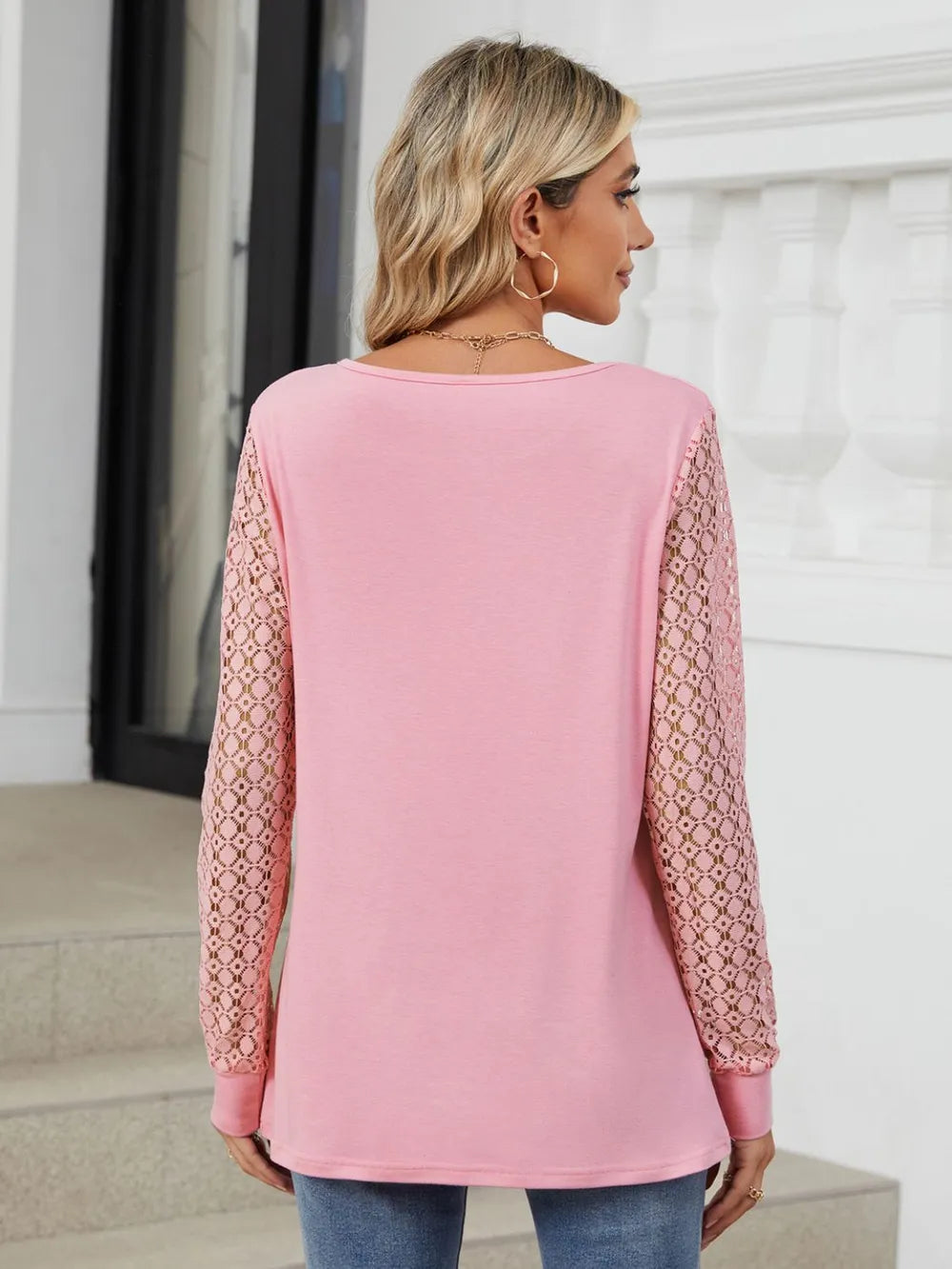 Cutout Round Neck Long Sleeve T-shirt (2)