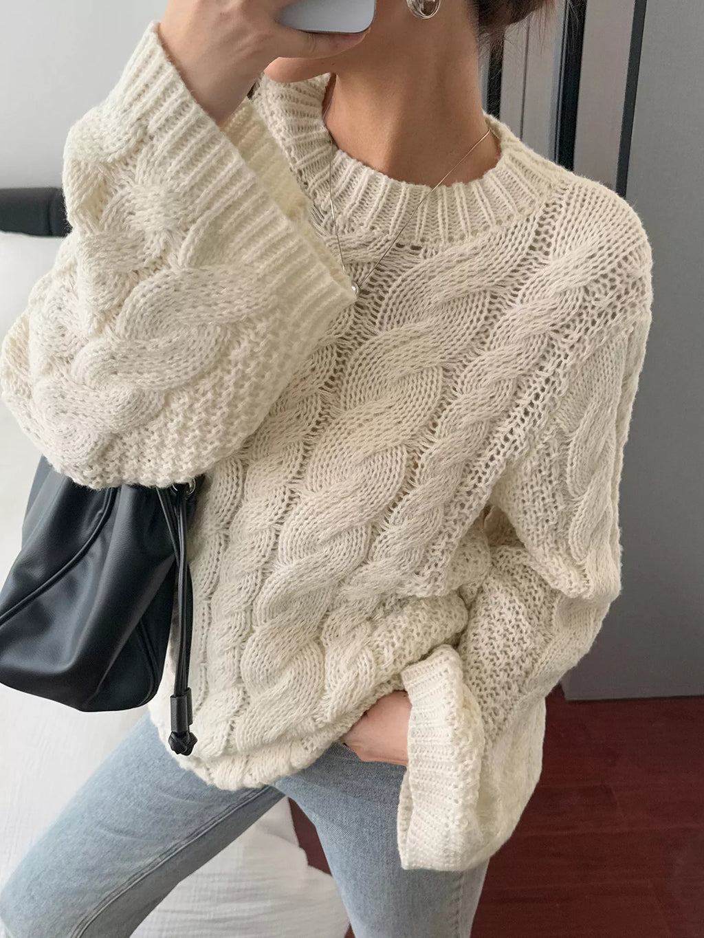 Cable Knit Round Neck Sweater (2)