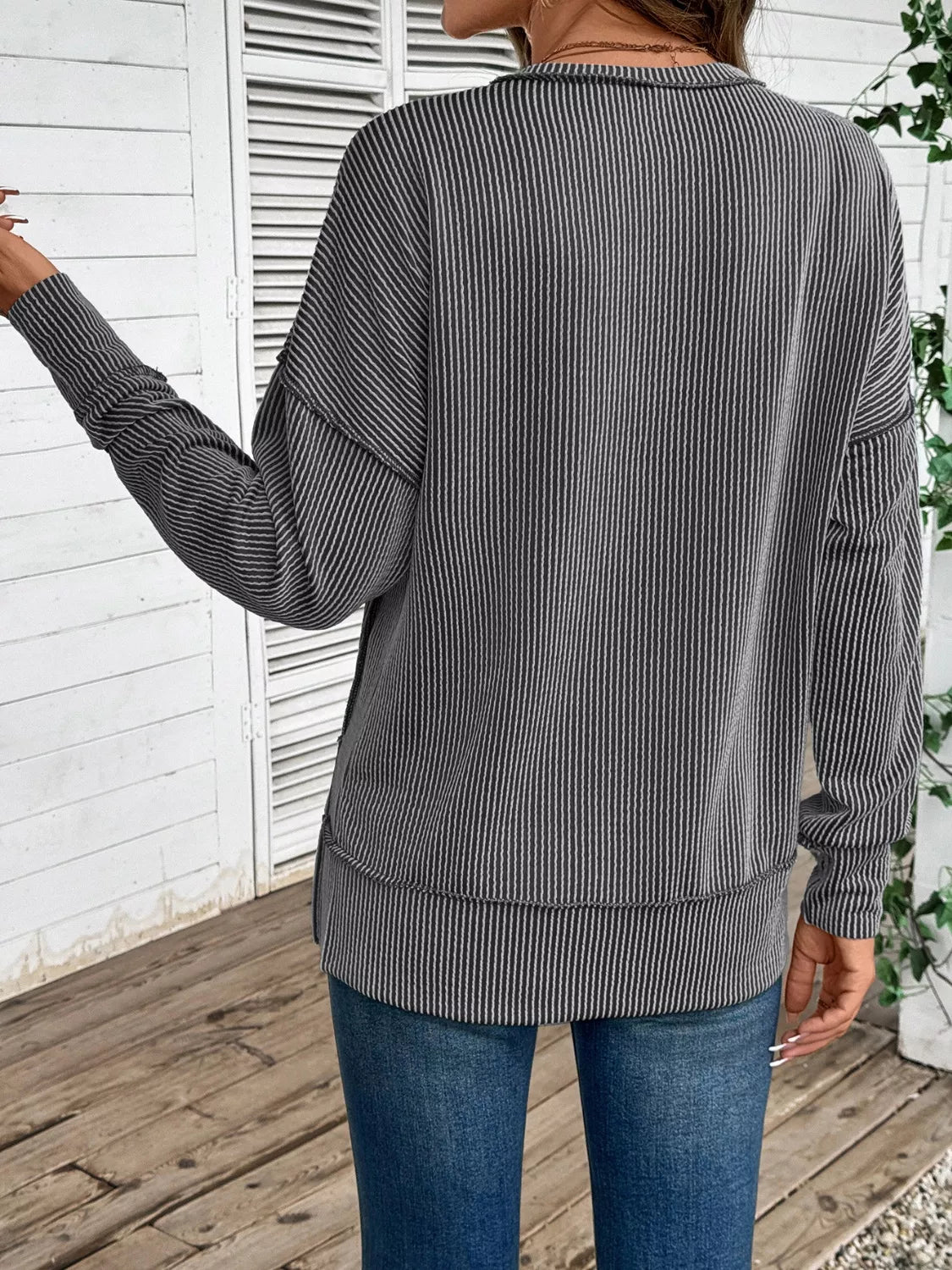 Side Slit Round Neck Sweatshirt (6)