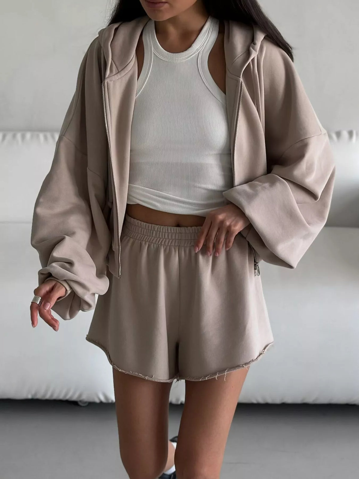 Oversized Zip-up Hoodie Shorts Set (24)