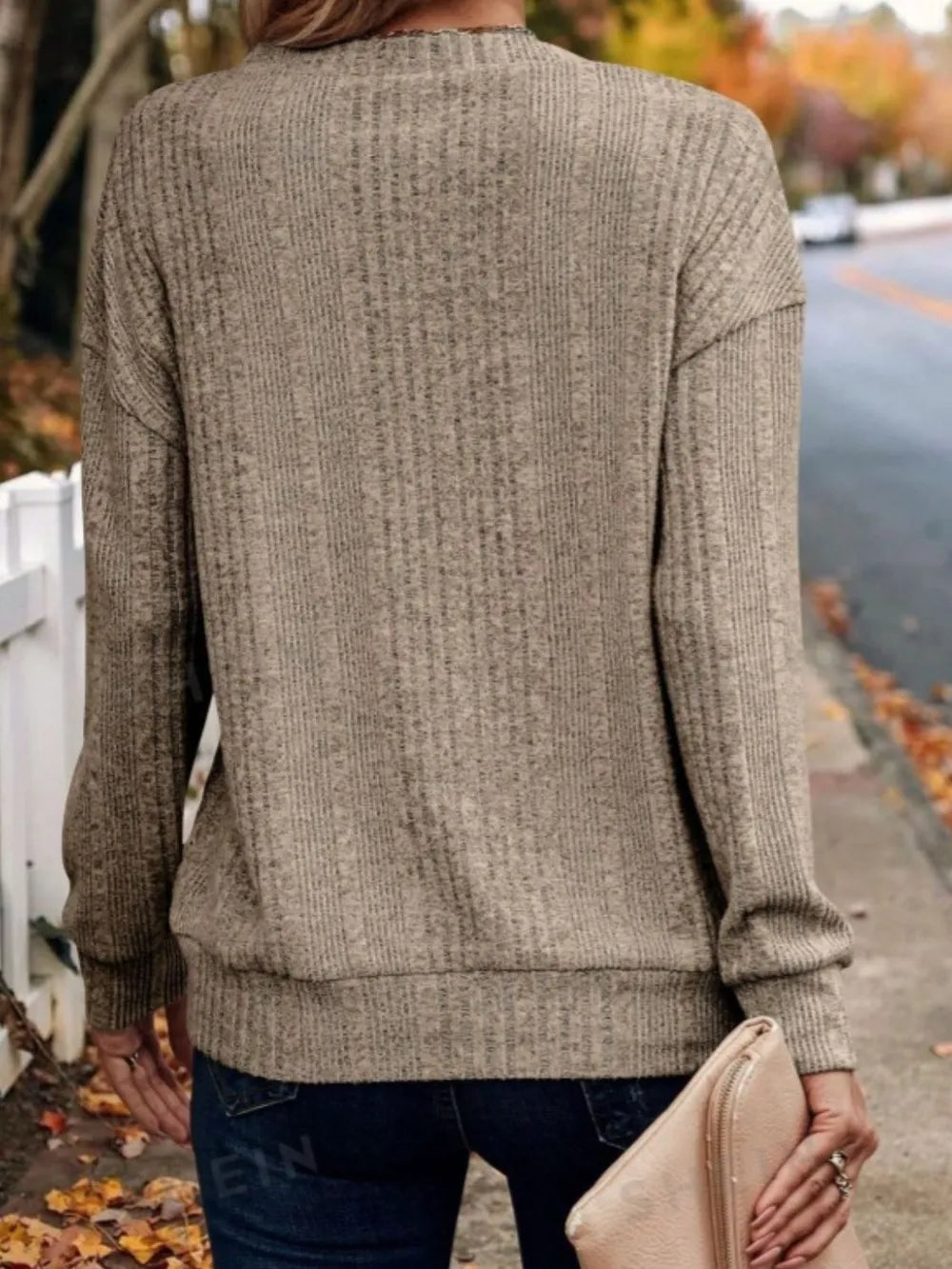 V-neck Long Sleeve T-shirt (5)