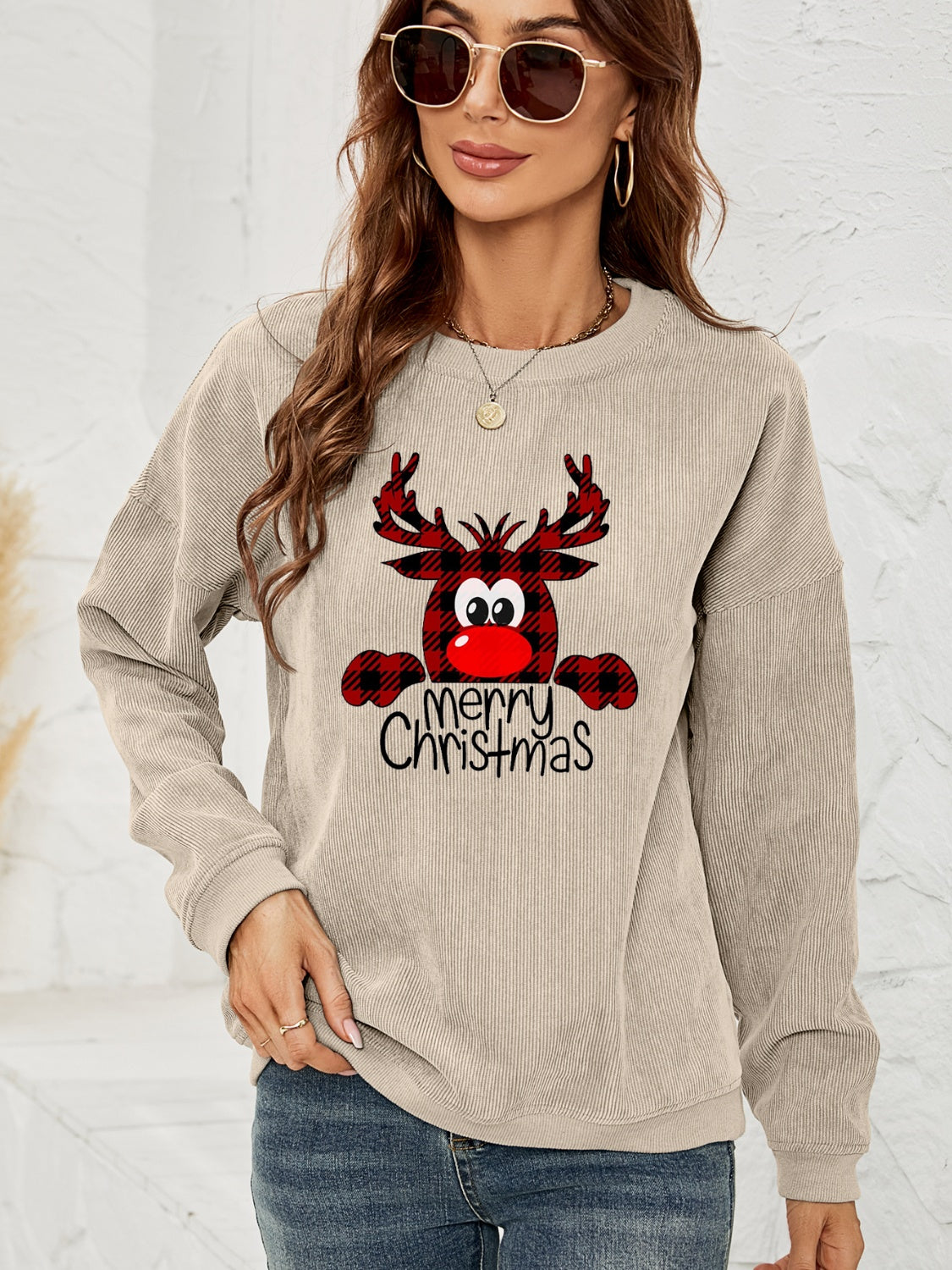 Merry Graphic Sweatshirt
