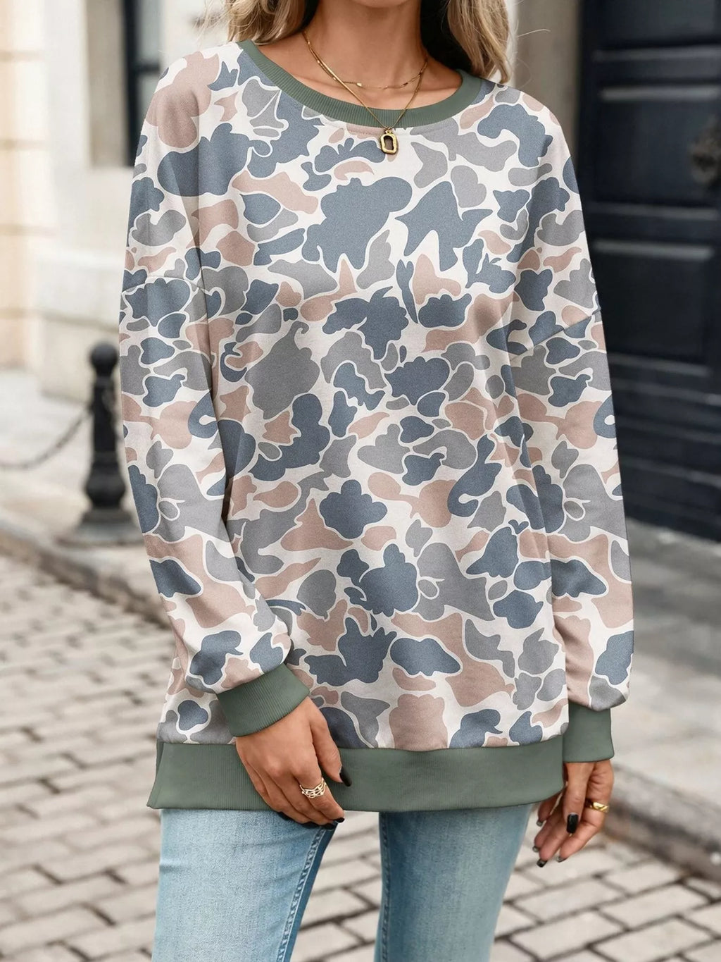 Camouflage Print Crewneck Sweatshirt (23)
