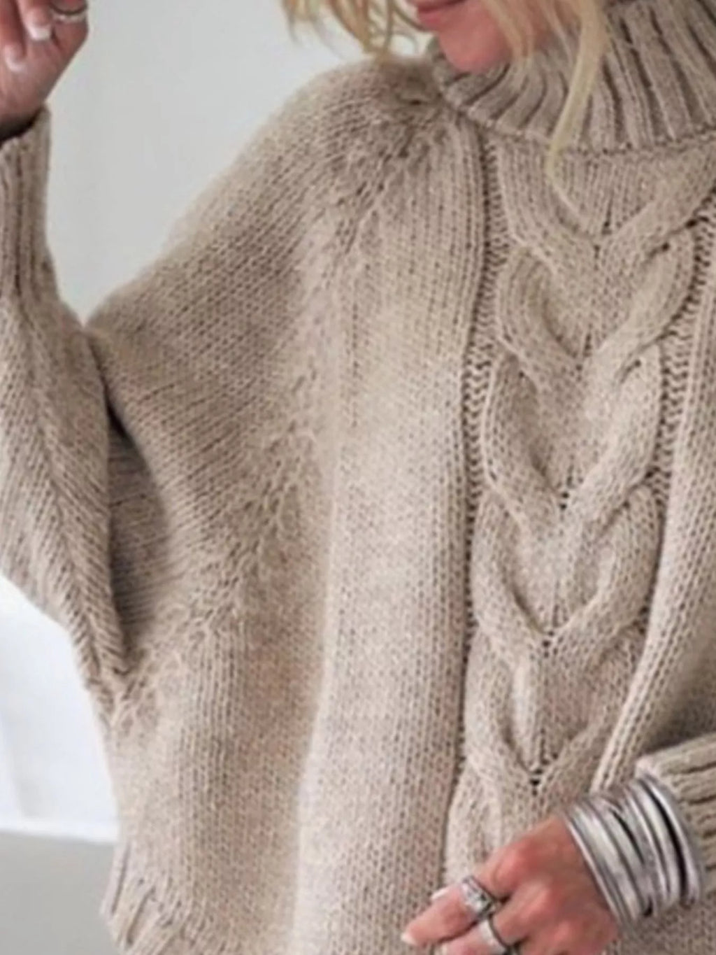 Cable-knit Long Sleeve Sweater (8)