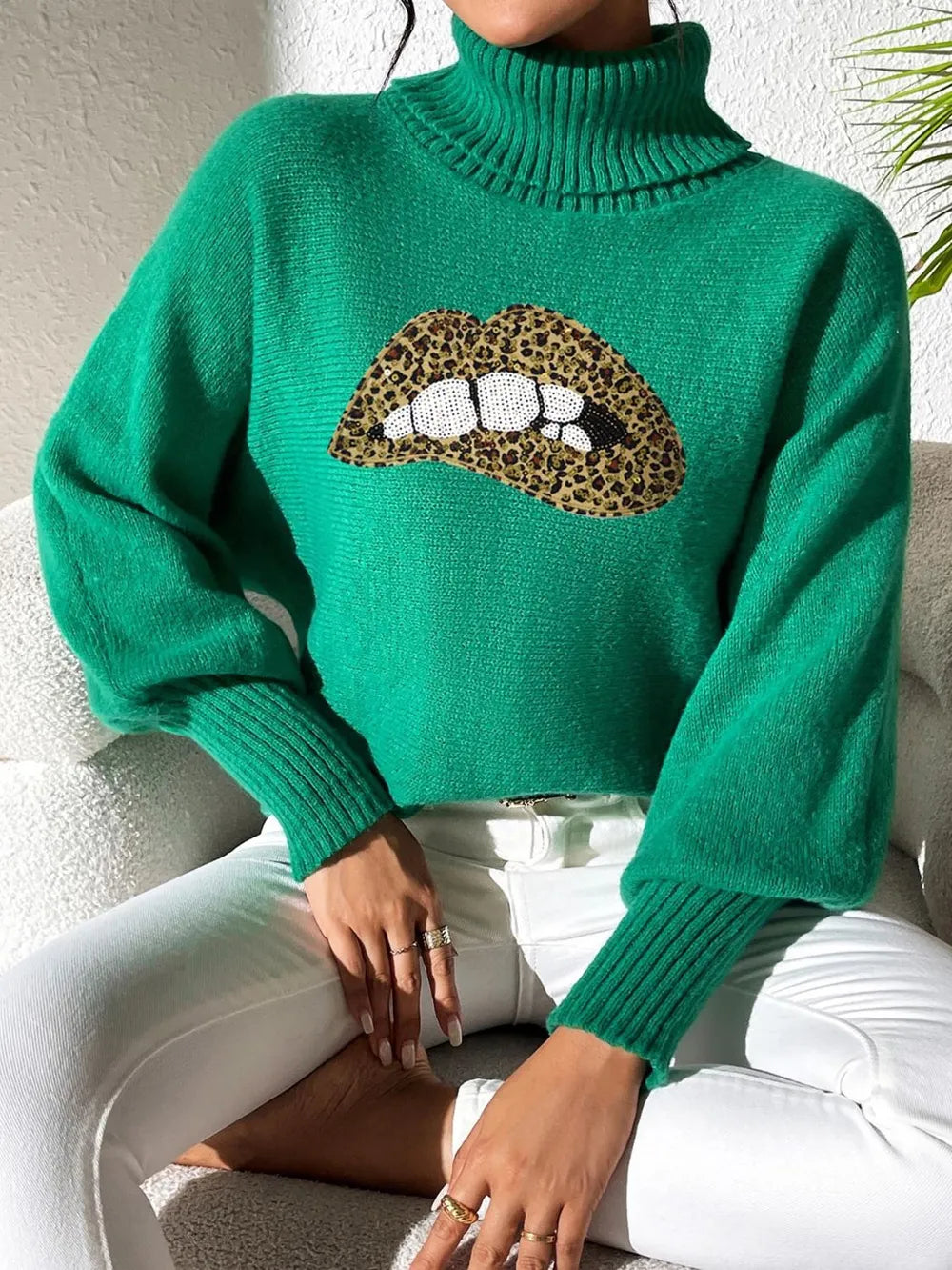 Lip Turtleneck Long Sleeve Sweater (8)