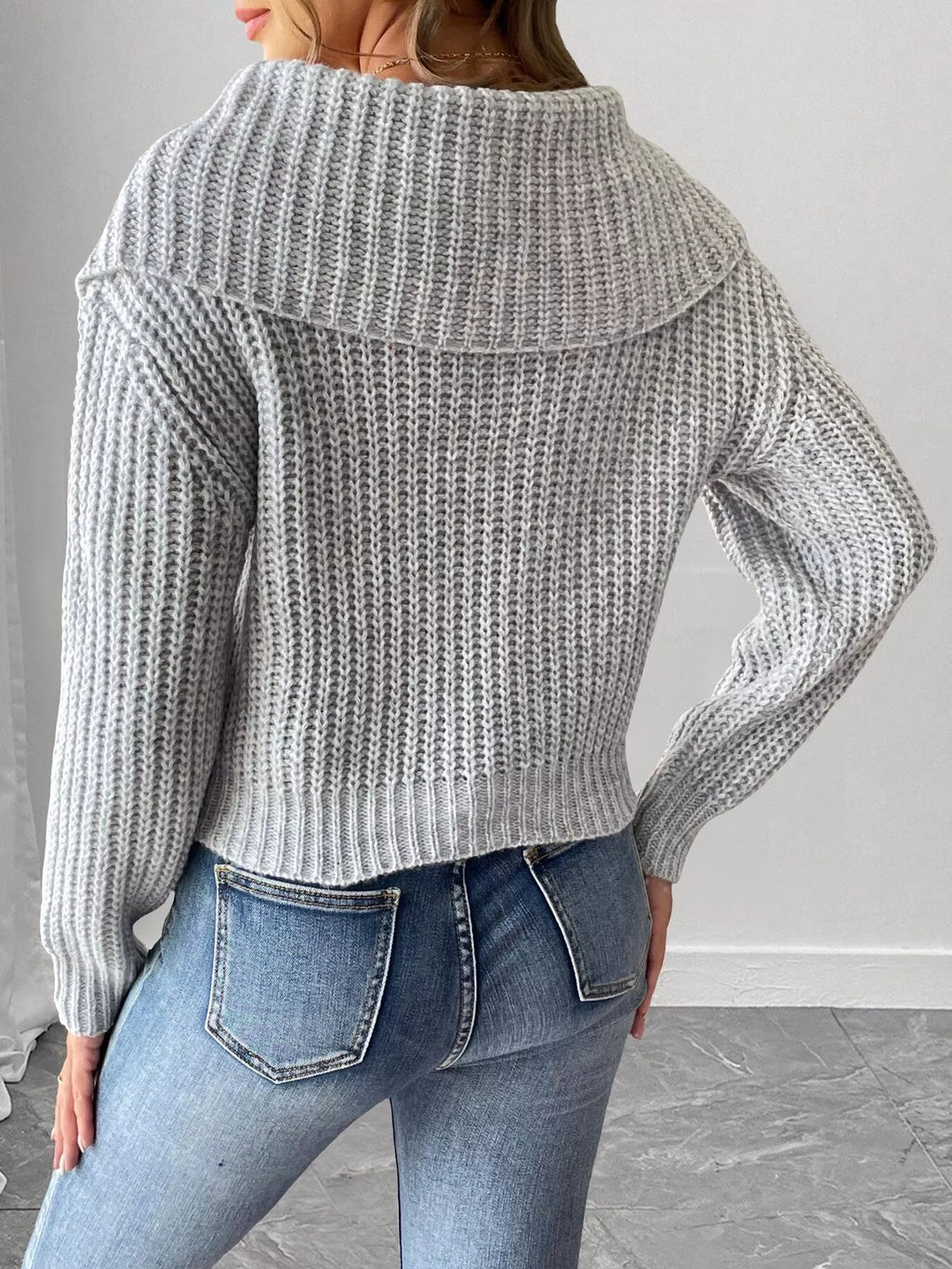 Contrast Bow Long Sleeve Sweater (12)