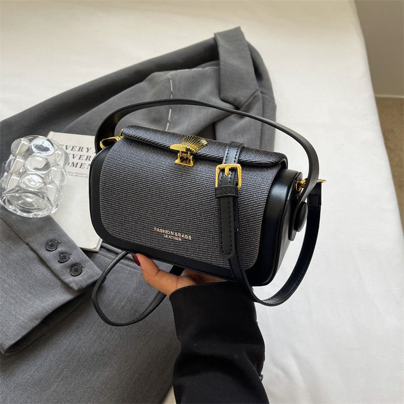 Simple Versatile Messenger Bag variant CJYD238551901AZ