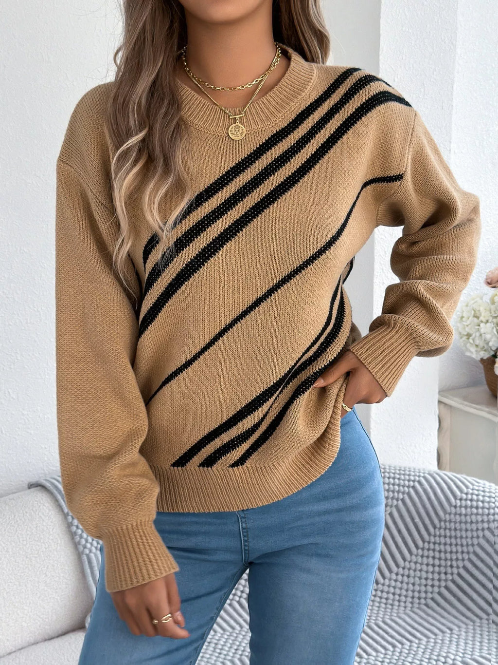 Striped Pattern Casual Round Neck Sweater (4)