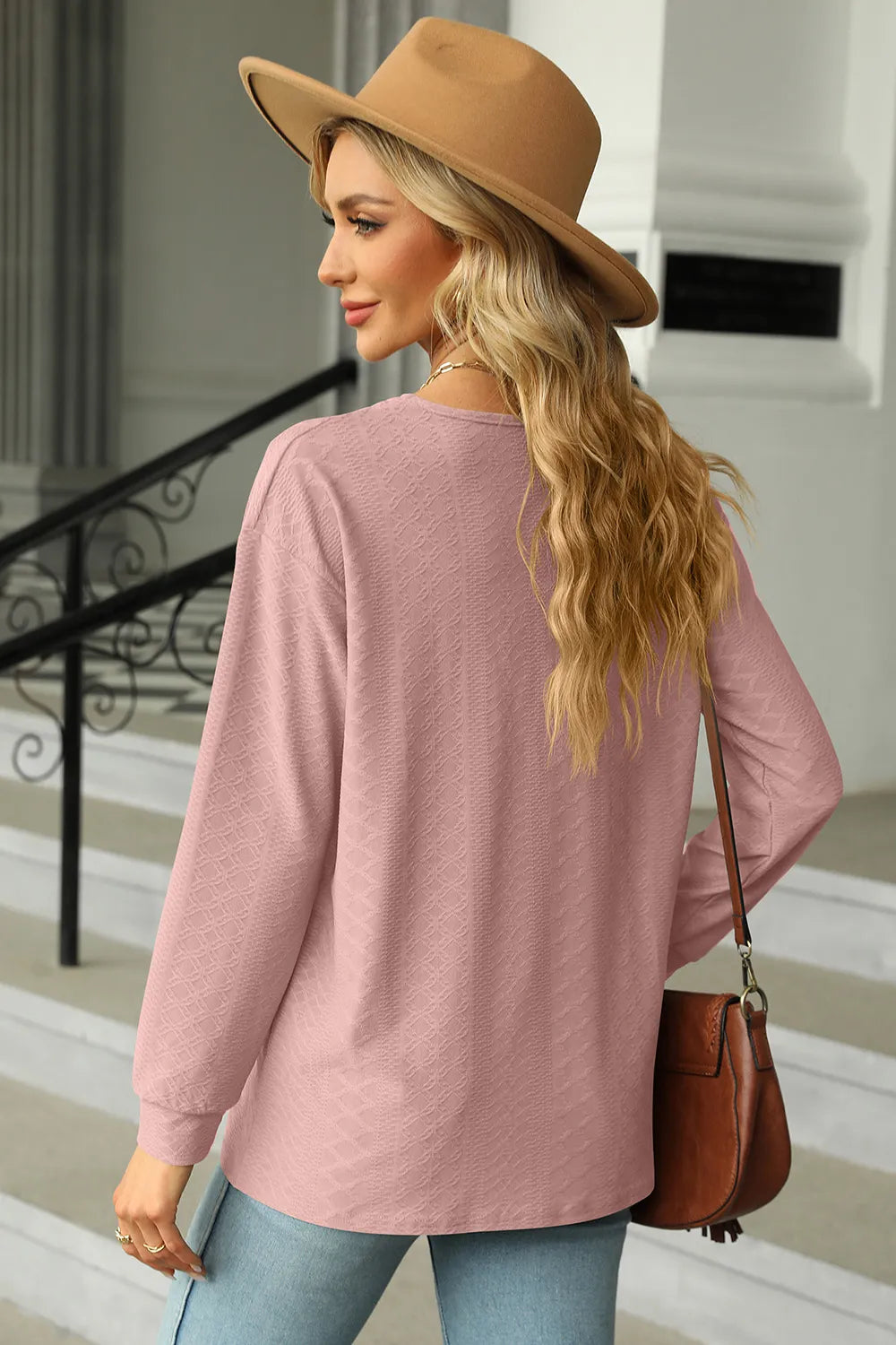 V-neck Long Sleeve T-shirt (21)