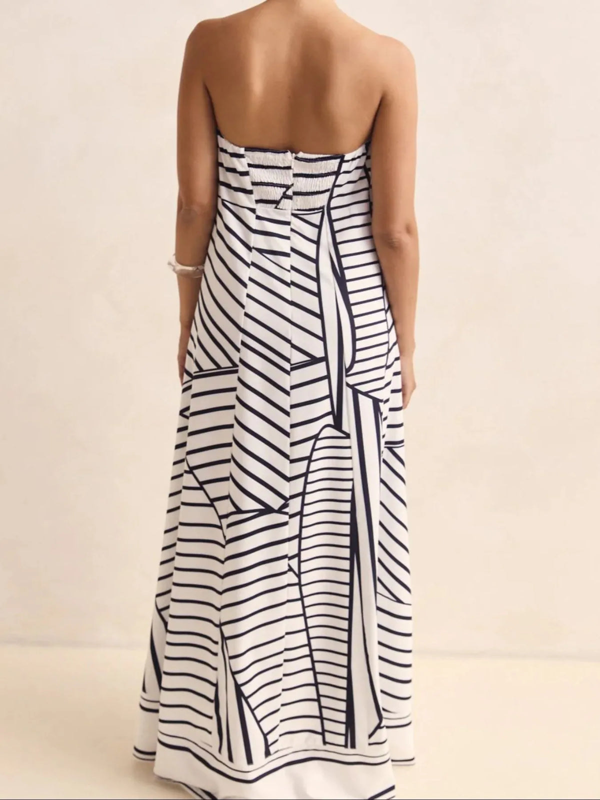 Smocked Printed Tube Maxi Dress (4)