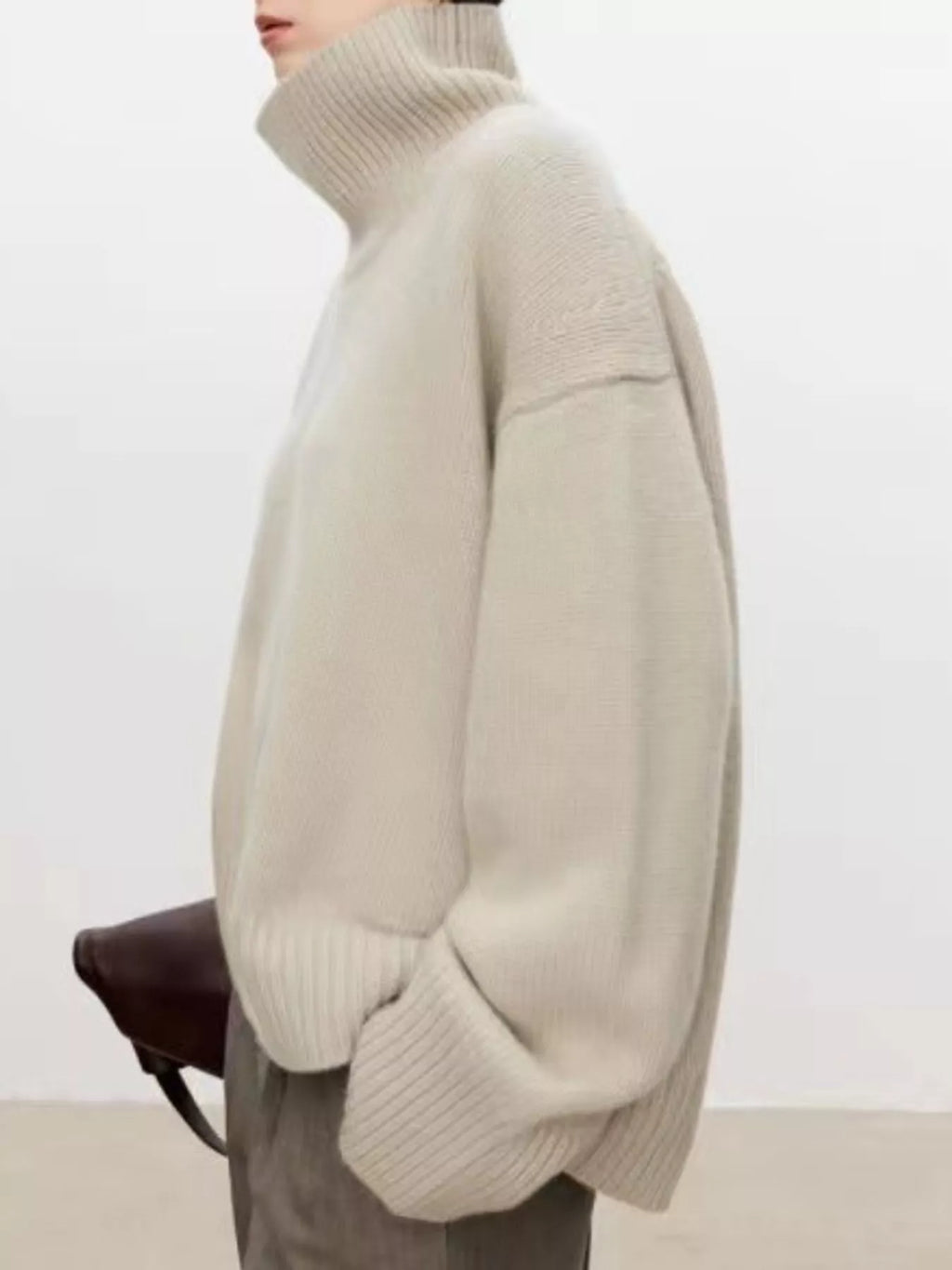 Oversized Turtleneck Wool Sweater (21)