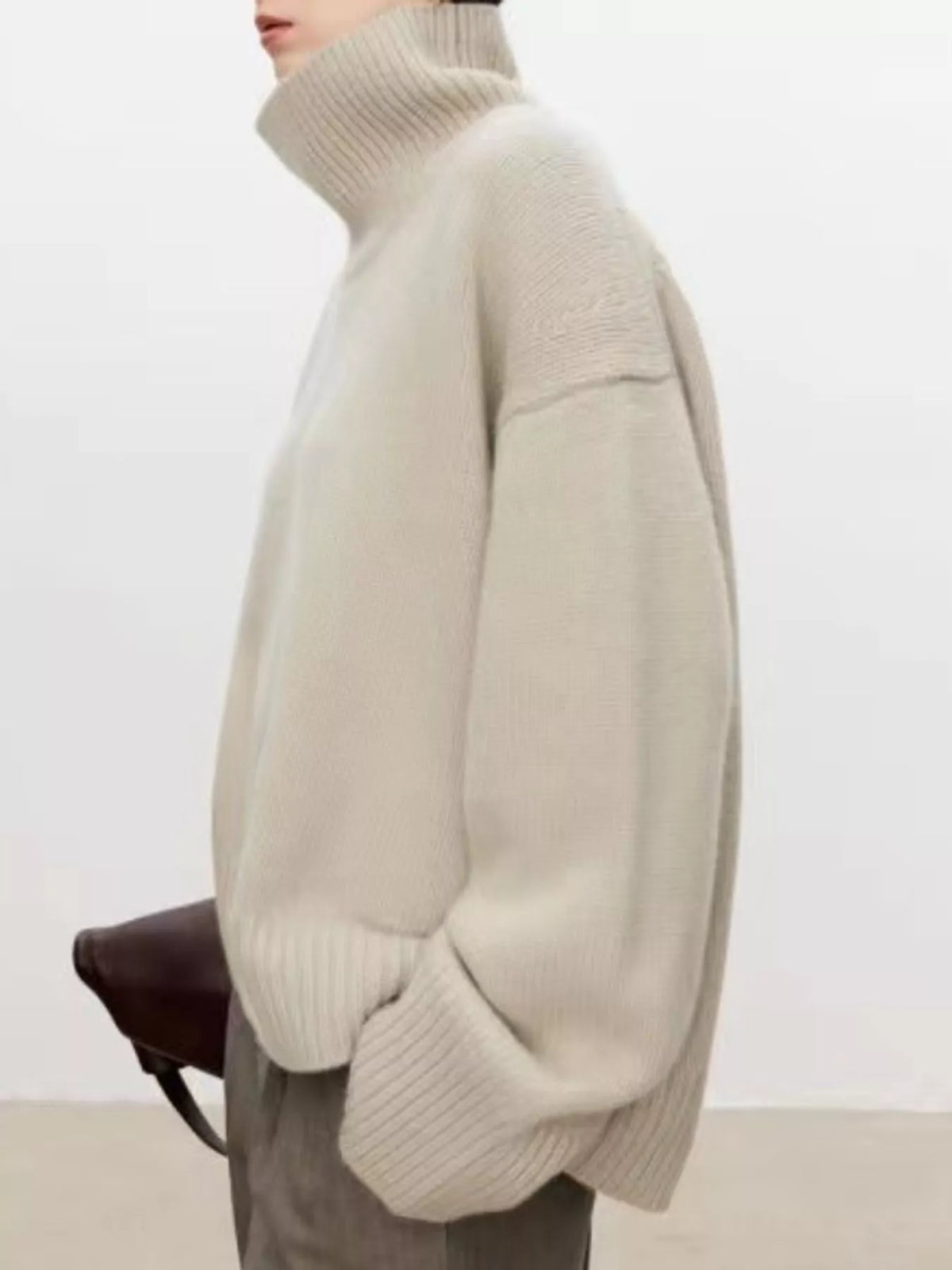 Oversized Turtleneck Wool Sweater (21)