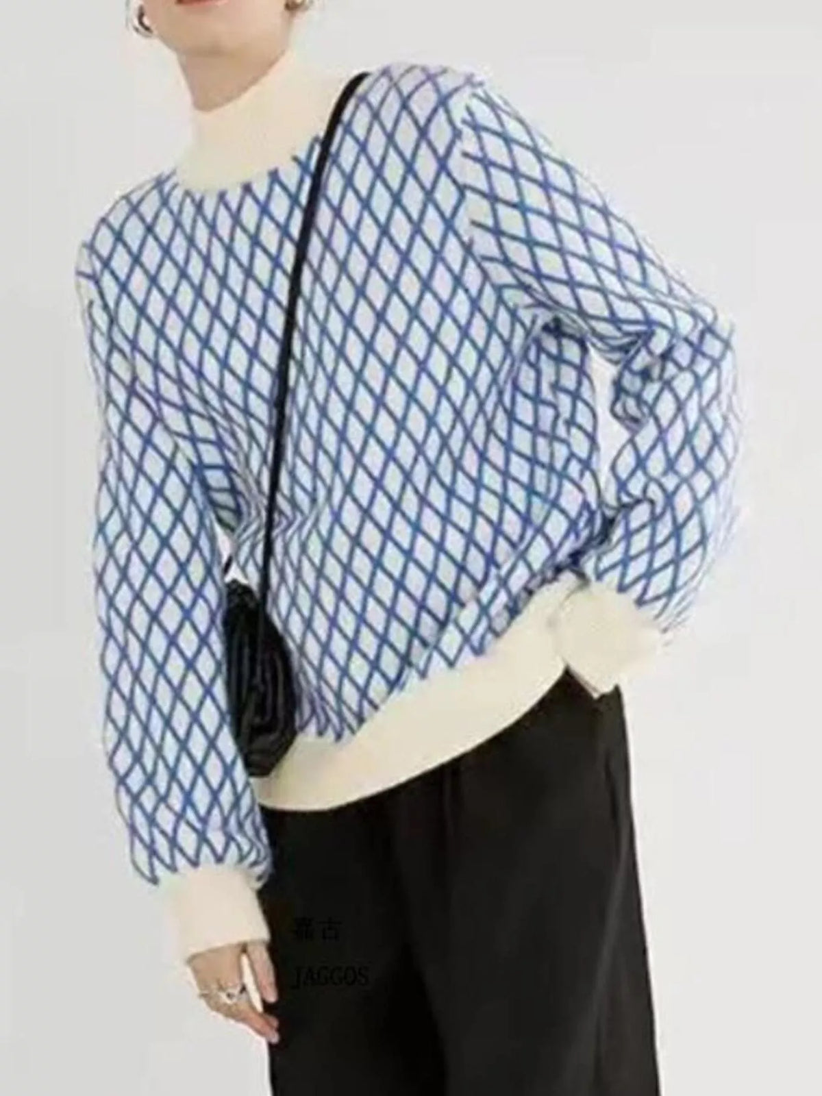 Geometric Pattern Turtleneck Sweater (4)