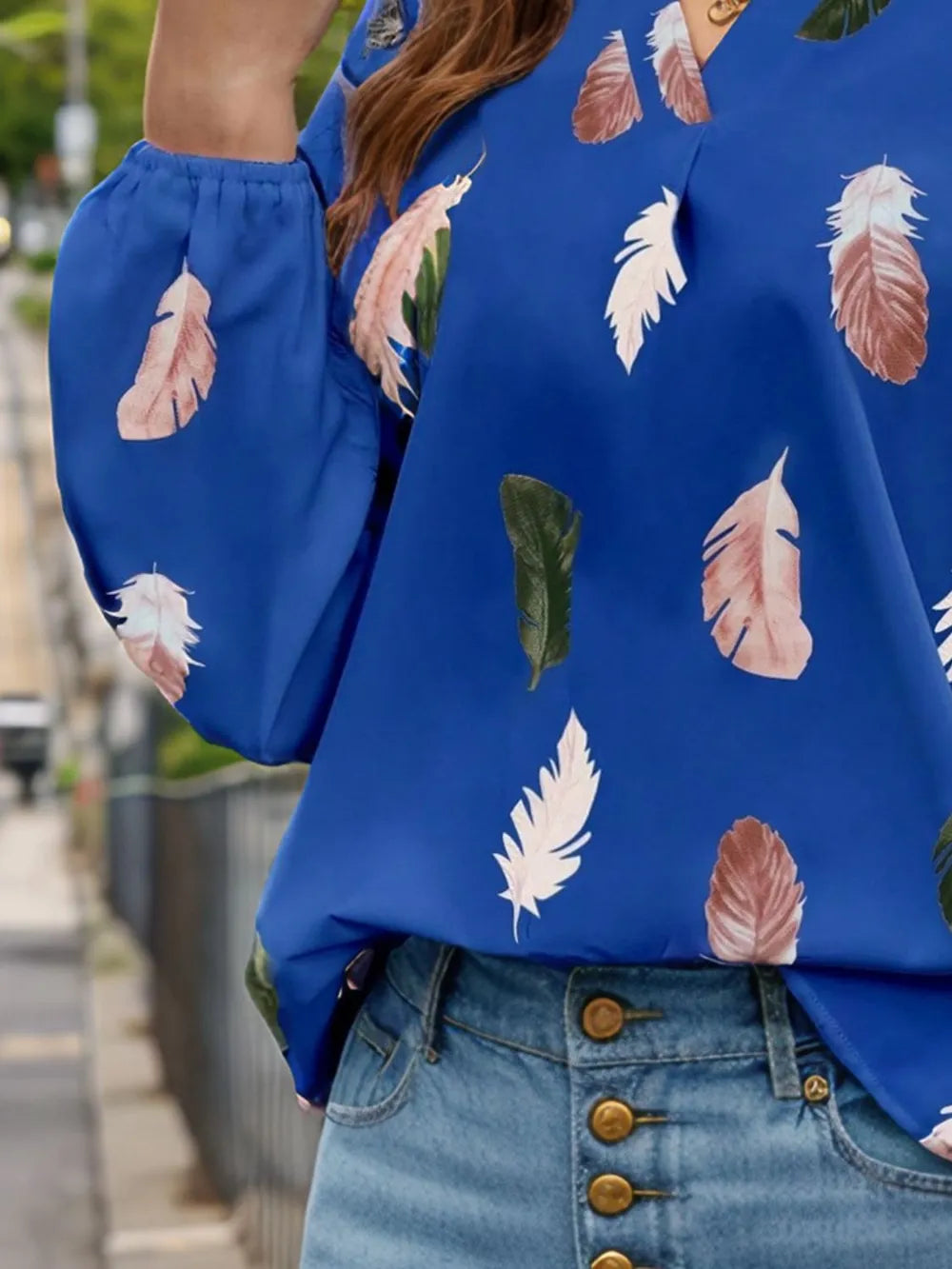 Feather Print Notched Balloon Sleeve Top (12)