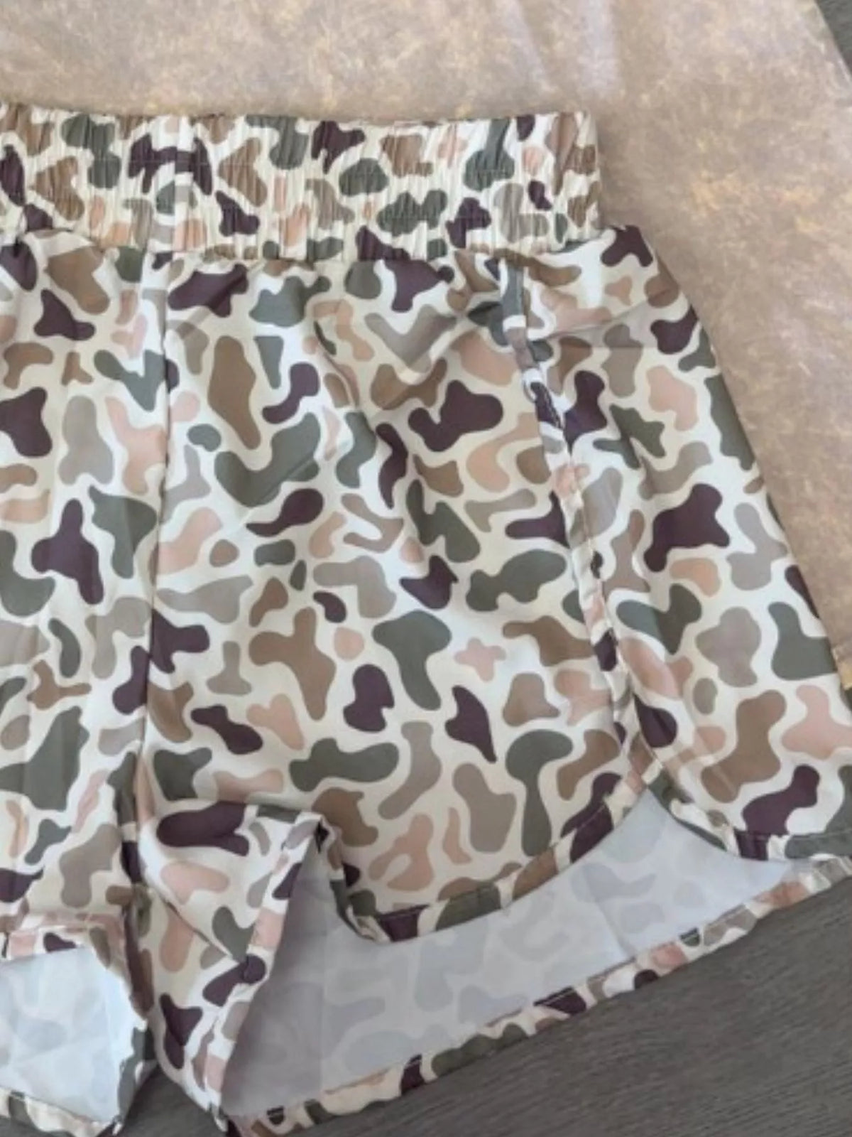 Camo Print Elastic Waist Shorts (13)