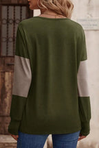 Decorative Button Contrast V-neck Long Sleeve T-shirt (5)