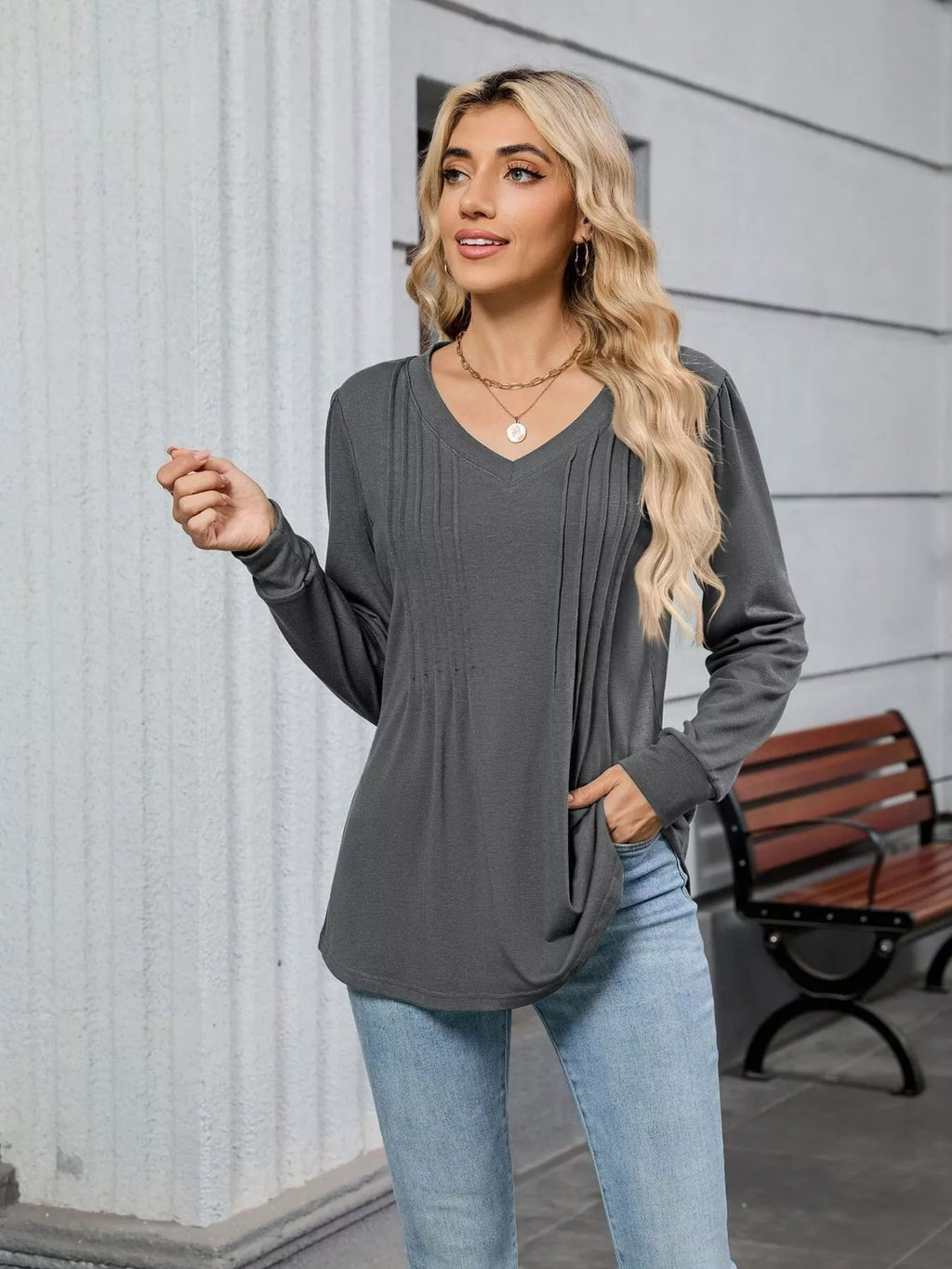 V-neck Long Sleeve Relaxed Fit T-shirt (9)