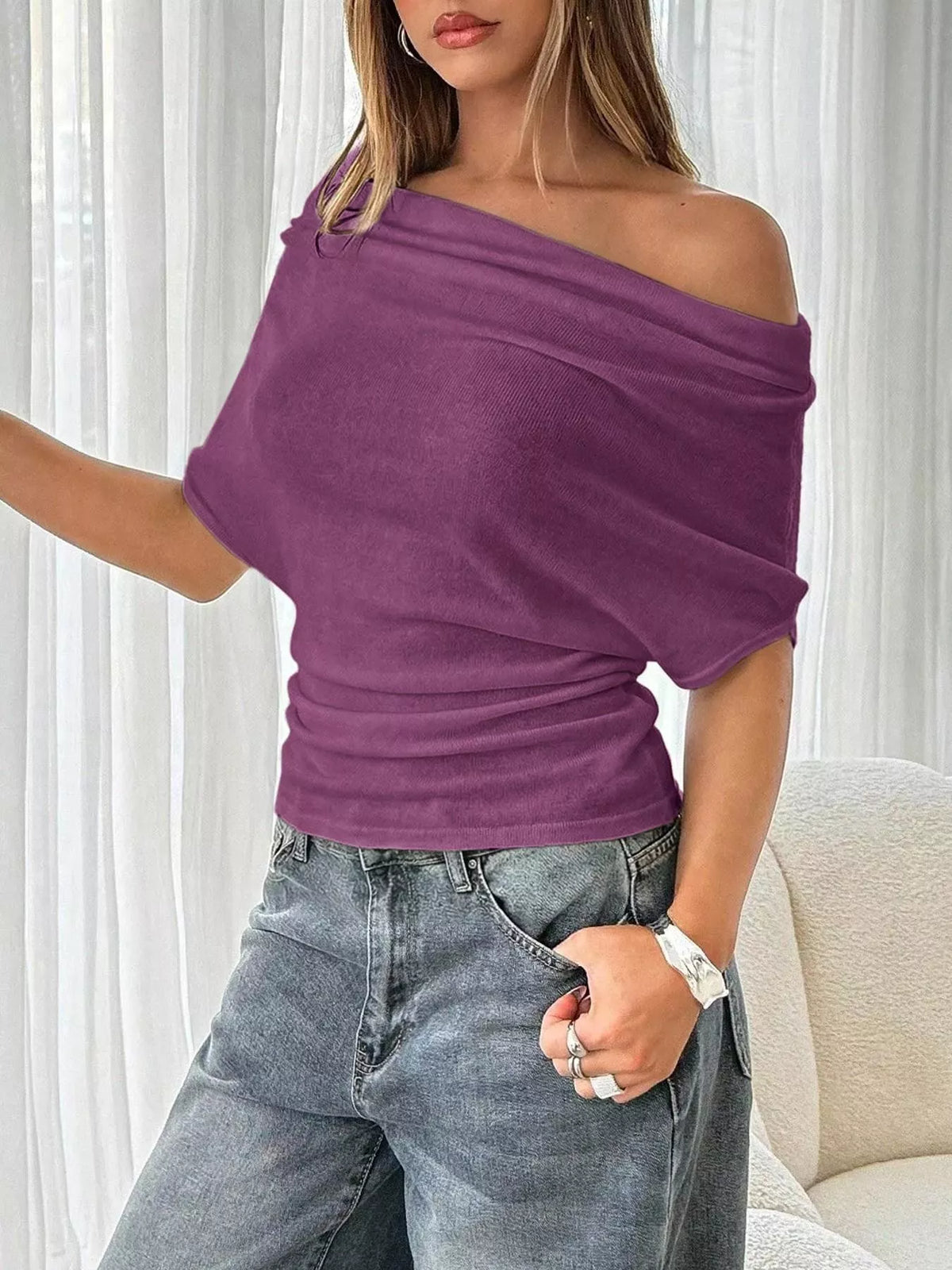 Off-shoulder Ruched Knit T-shirt (23)