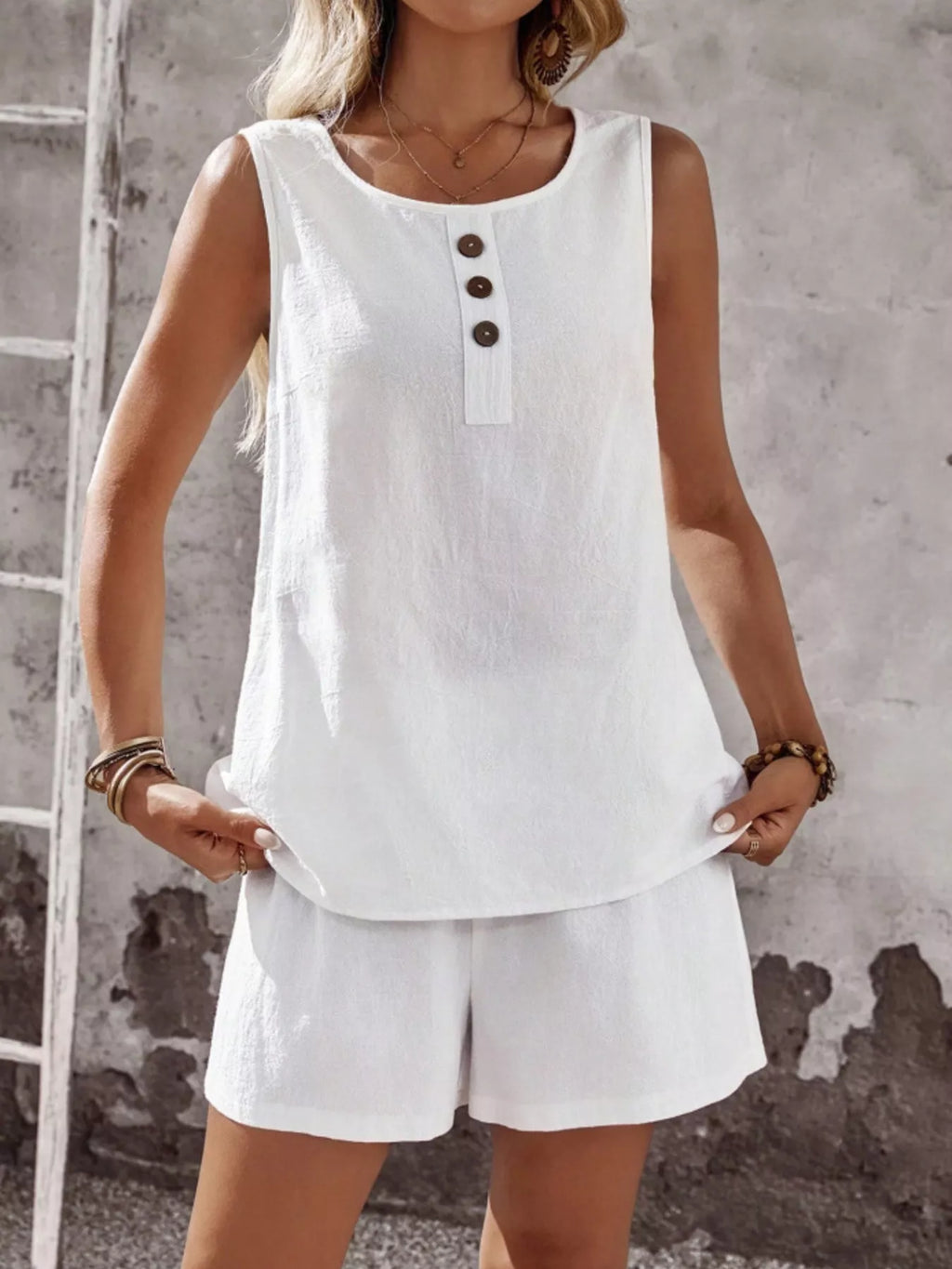 Decor Button Round Neck Tank Shorts Set (13)