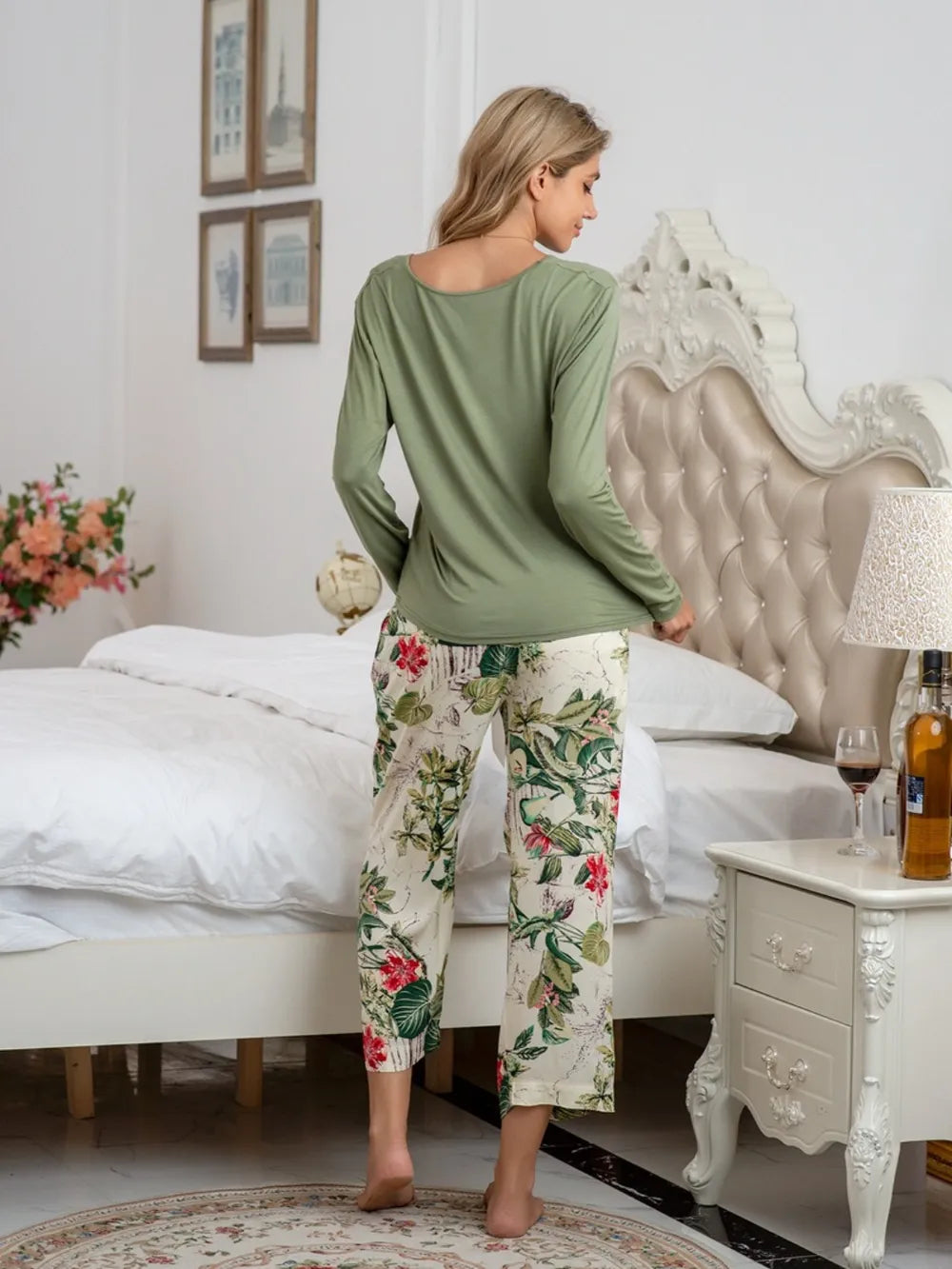 Round Neck Top Printed Pants Lounge Set (18)